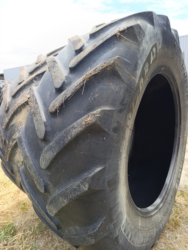 Pneus Michelin 620/70/42