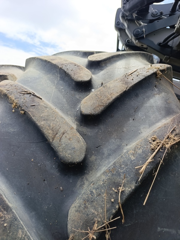 Pneus Michelin 620/70/42