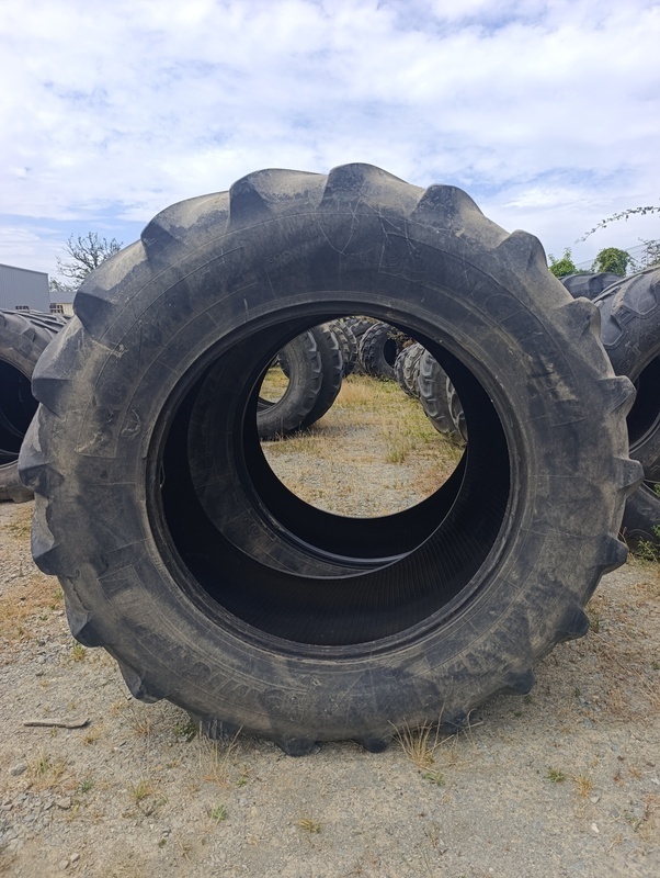 Pneus Michelin 620/70/42