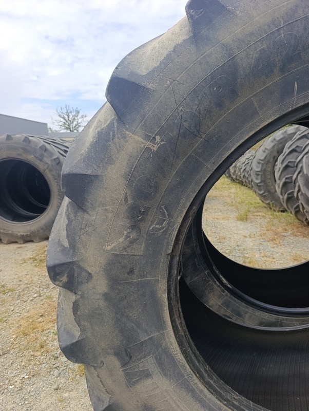 Pneus Michelin 620/70/42