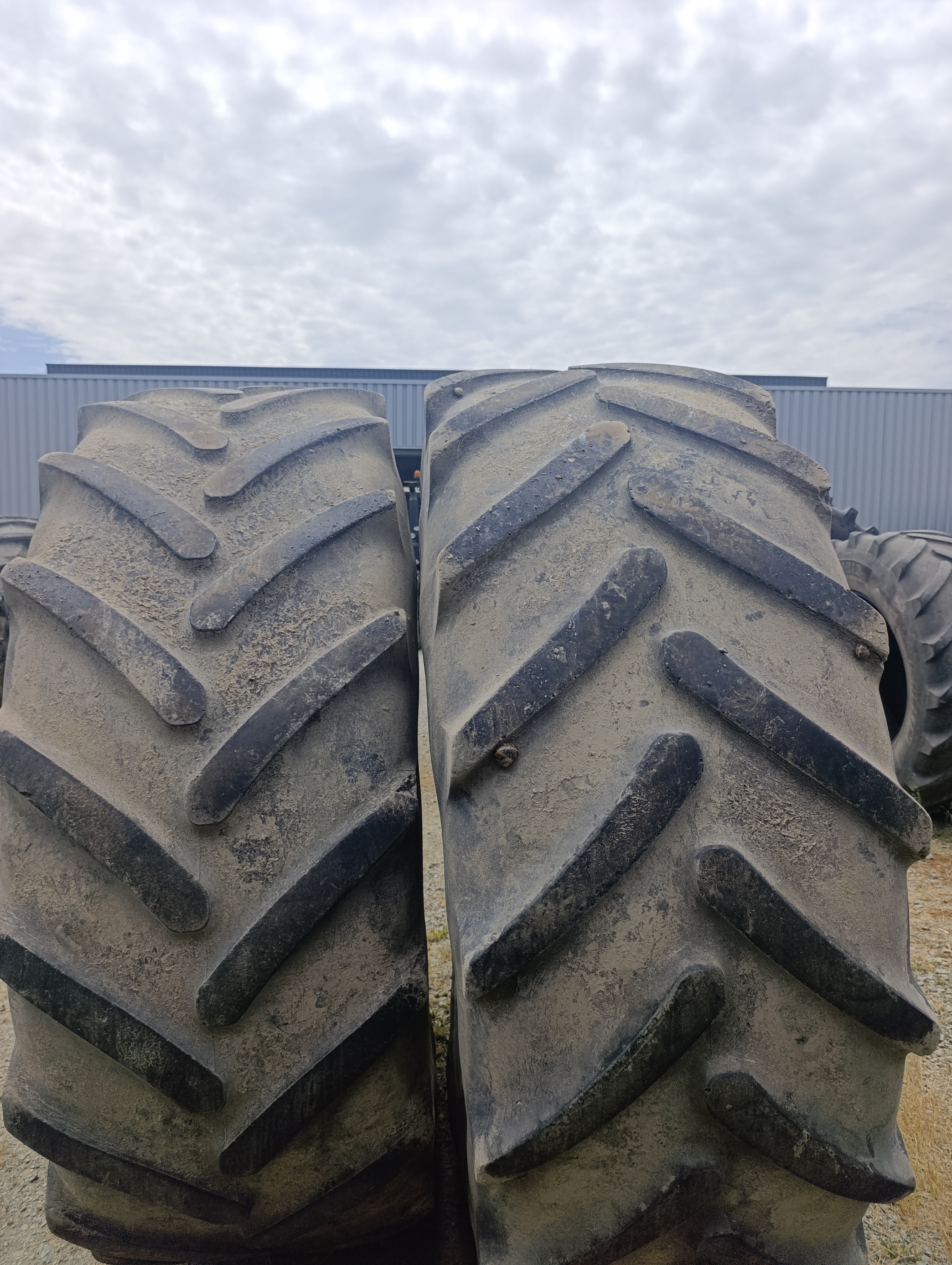 Pneus Michelin 620/70/42
