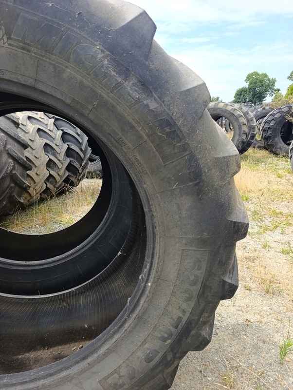 Pneus Michelin 620/70/42