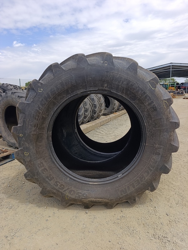 Pneus Michelin 650/65/38