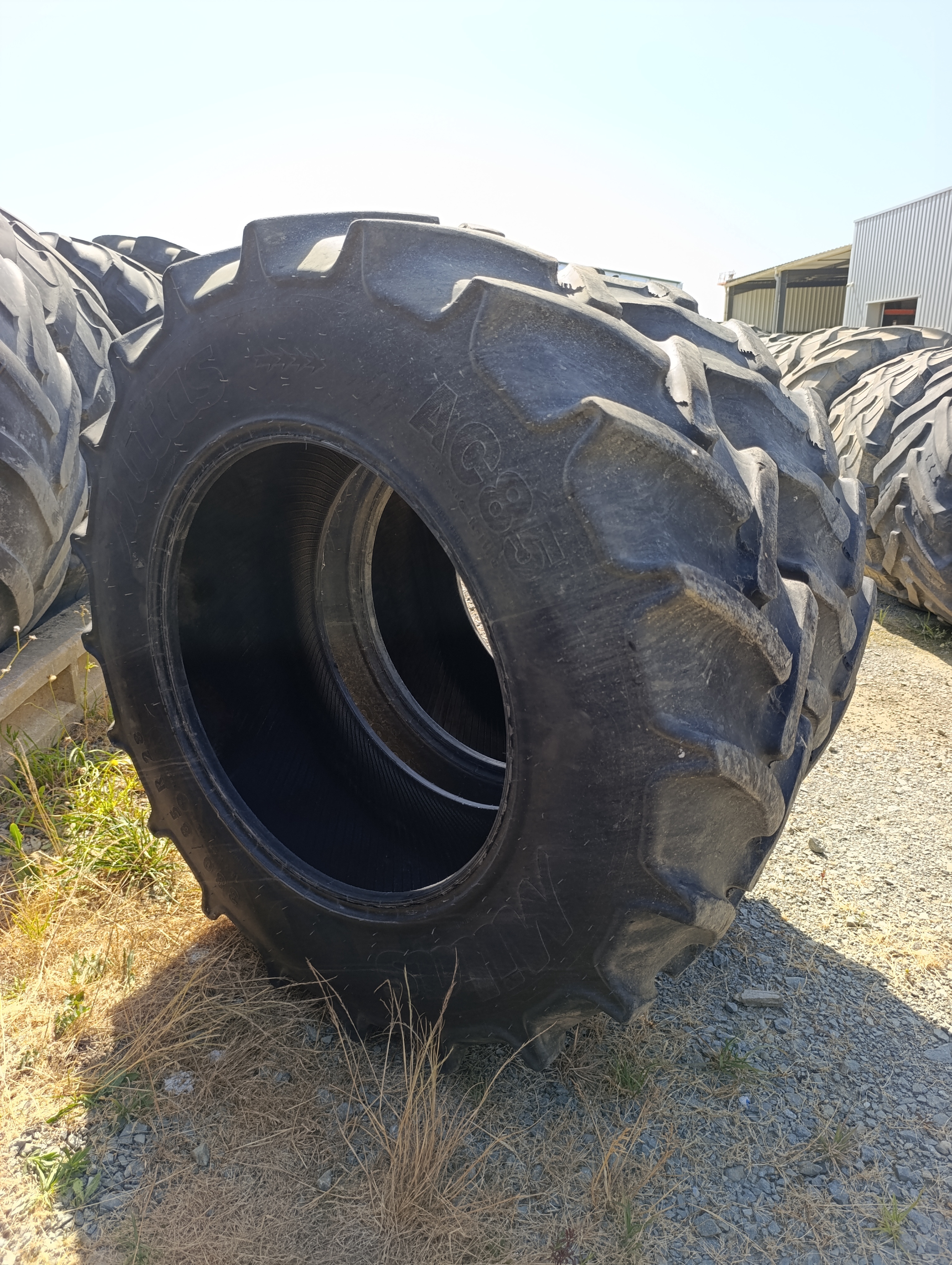 Pneus Mitas 380/85/28
