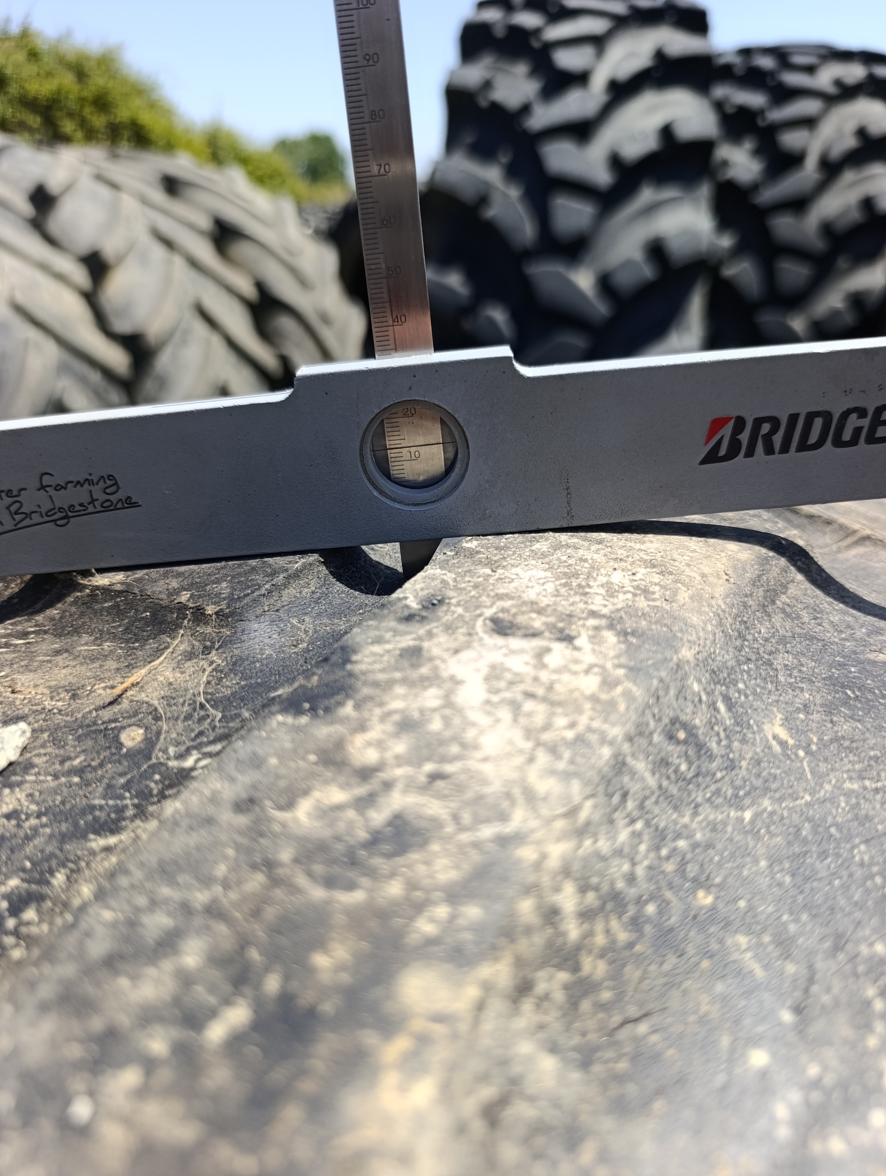 Pneu Mitas 420/85/28