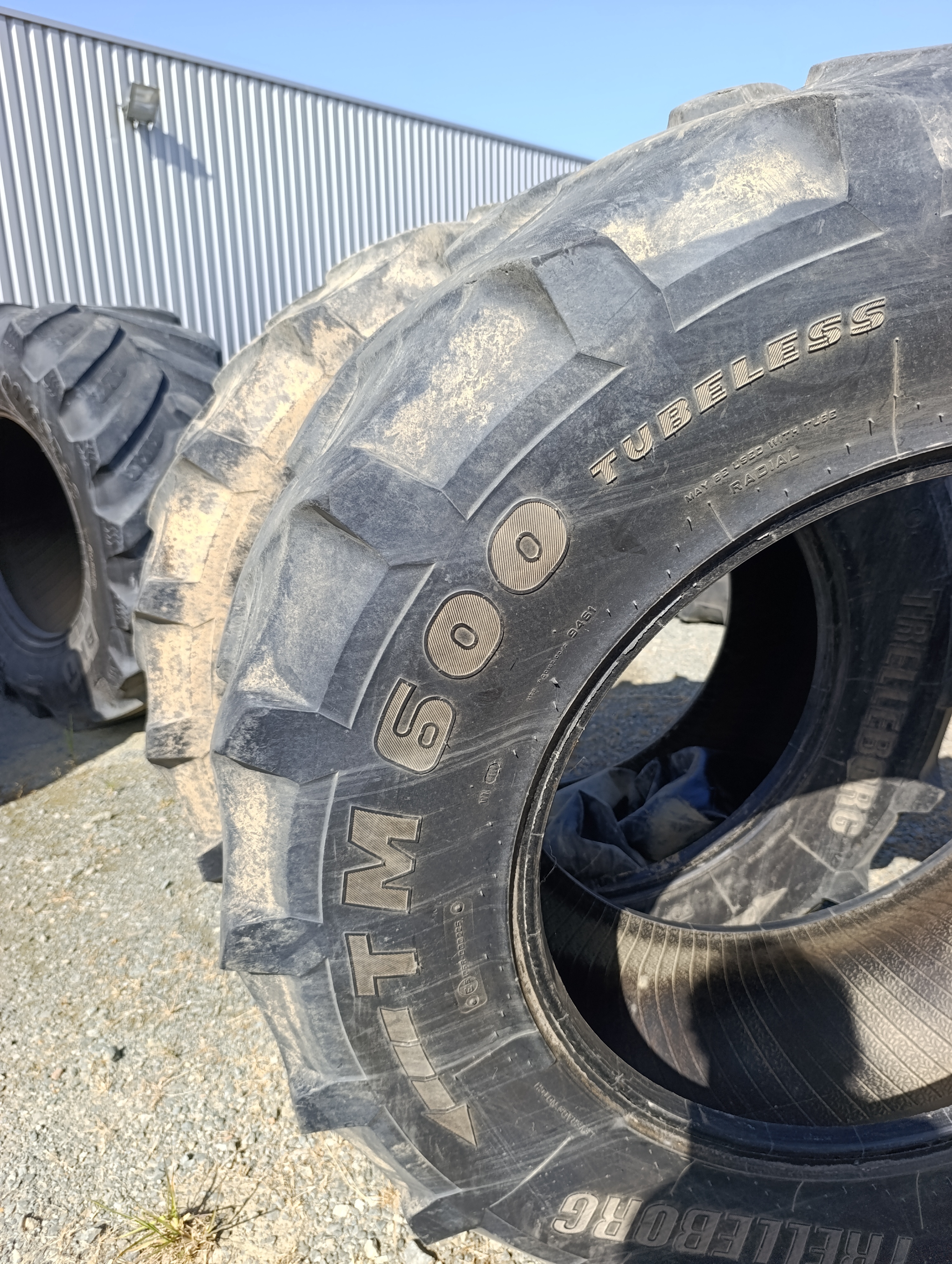 Pneus Trelleborg 380/85/28