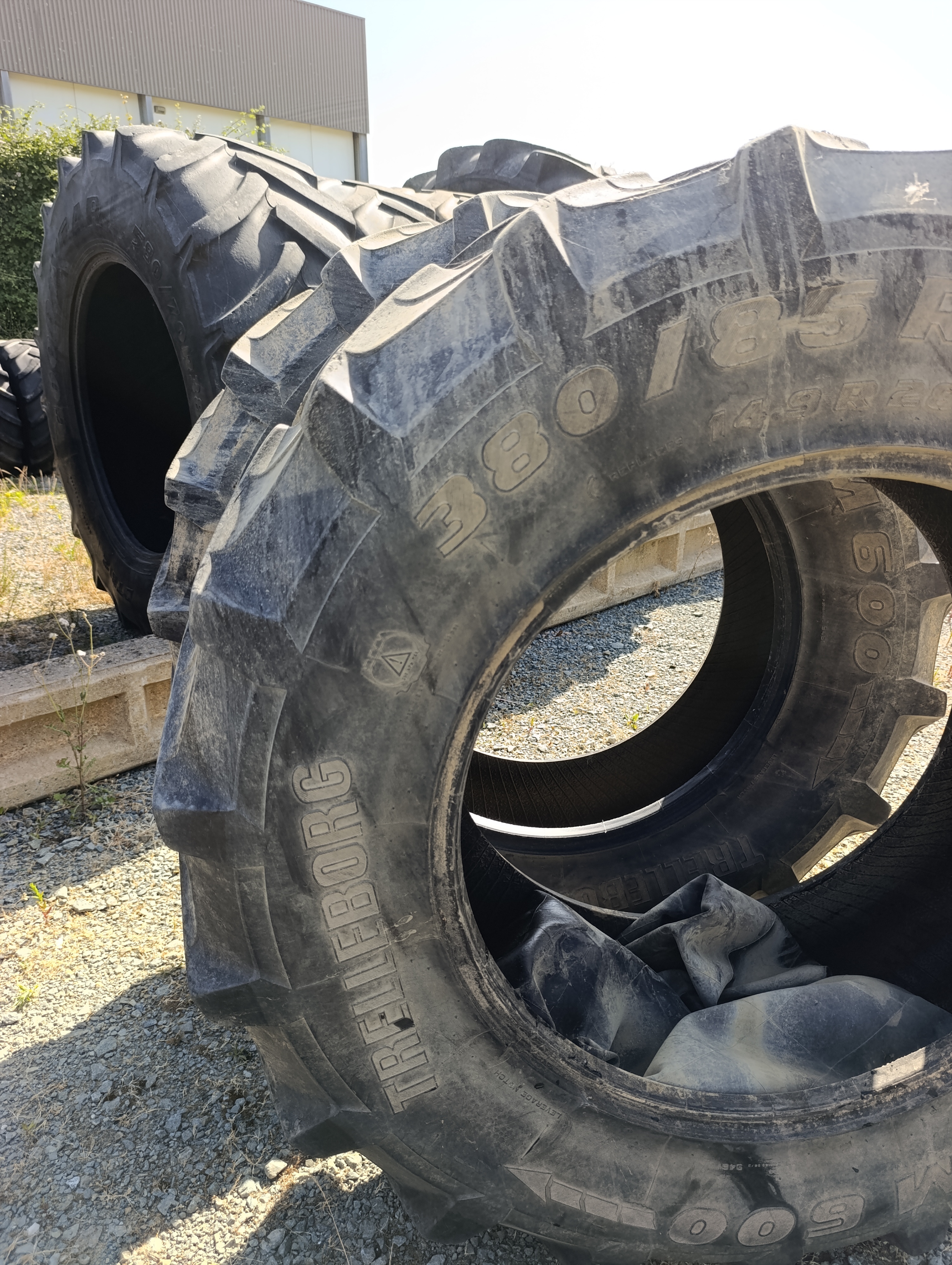 Pneus Trelleborg 380/85/28