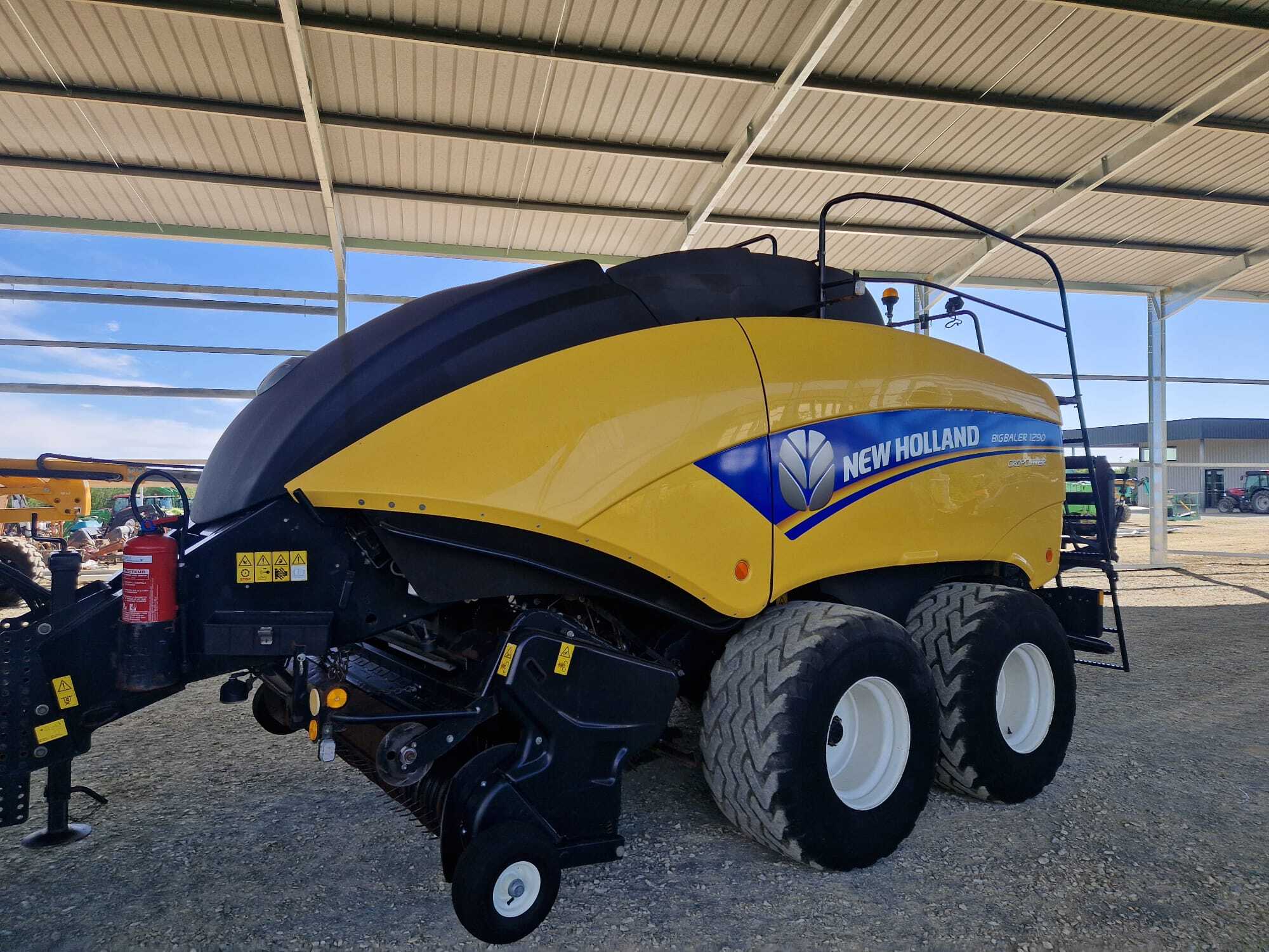NEW HOLLAND 1290 CROP CUTTER