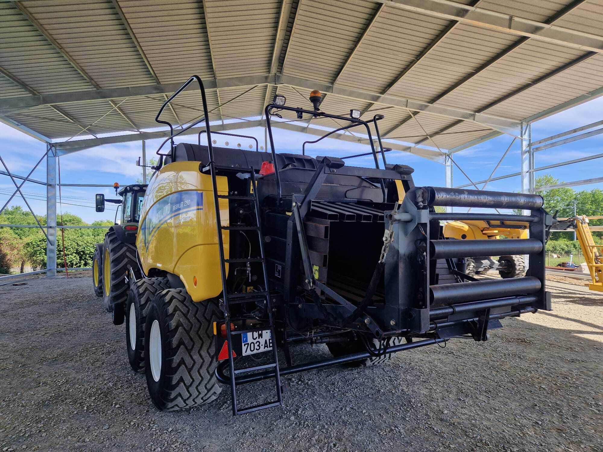 NEW HOLLAND 1290 CROP CUTTER