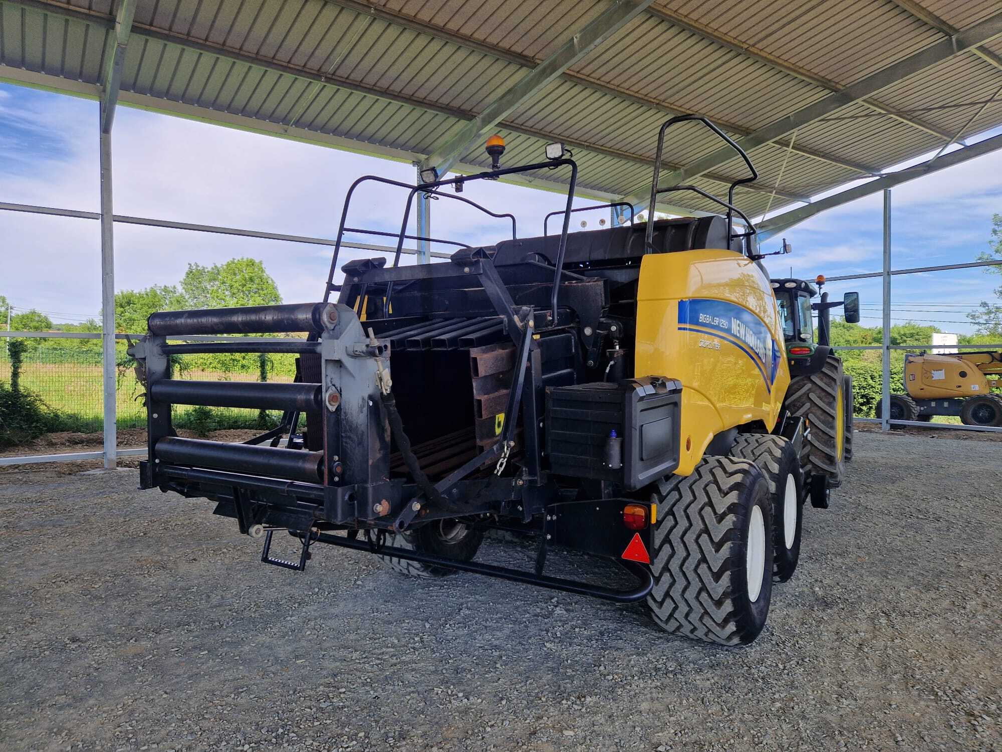NEW HOLLAND 1290 CROP CUTTER
