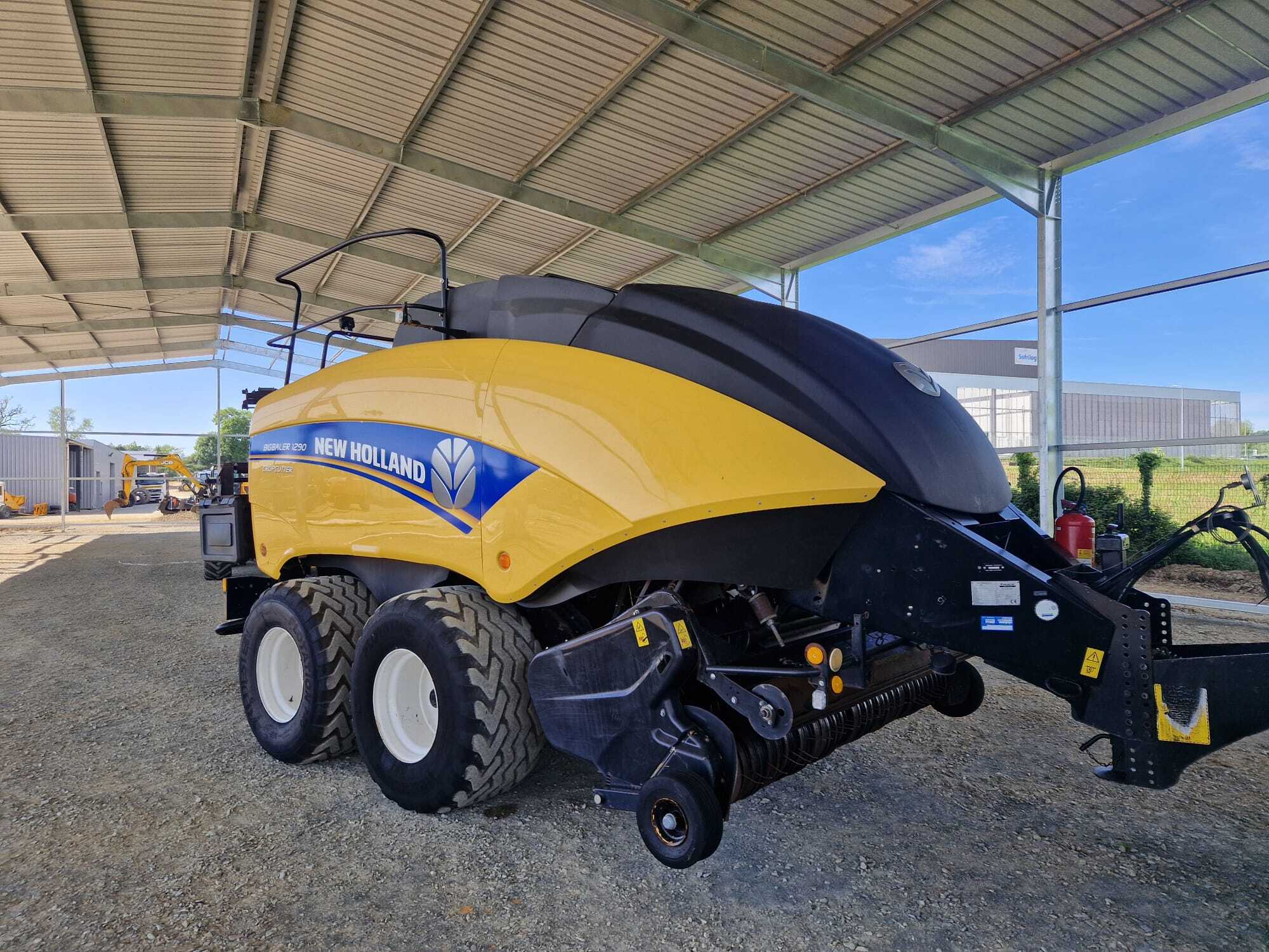 NEW HOLLAND 1290 CROP CUTTER