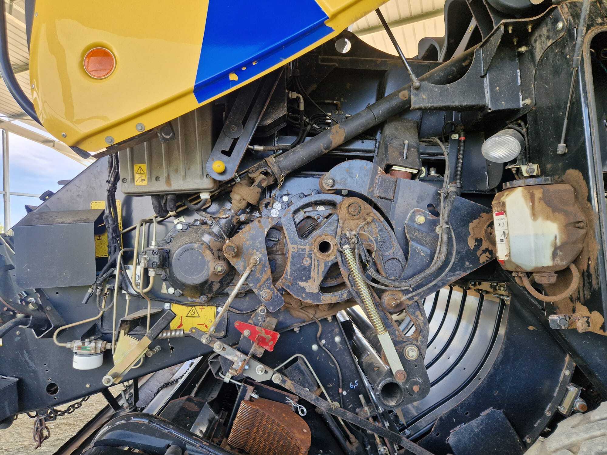 NEW HOLLAND 1290 CROP CUTTER