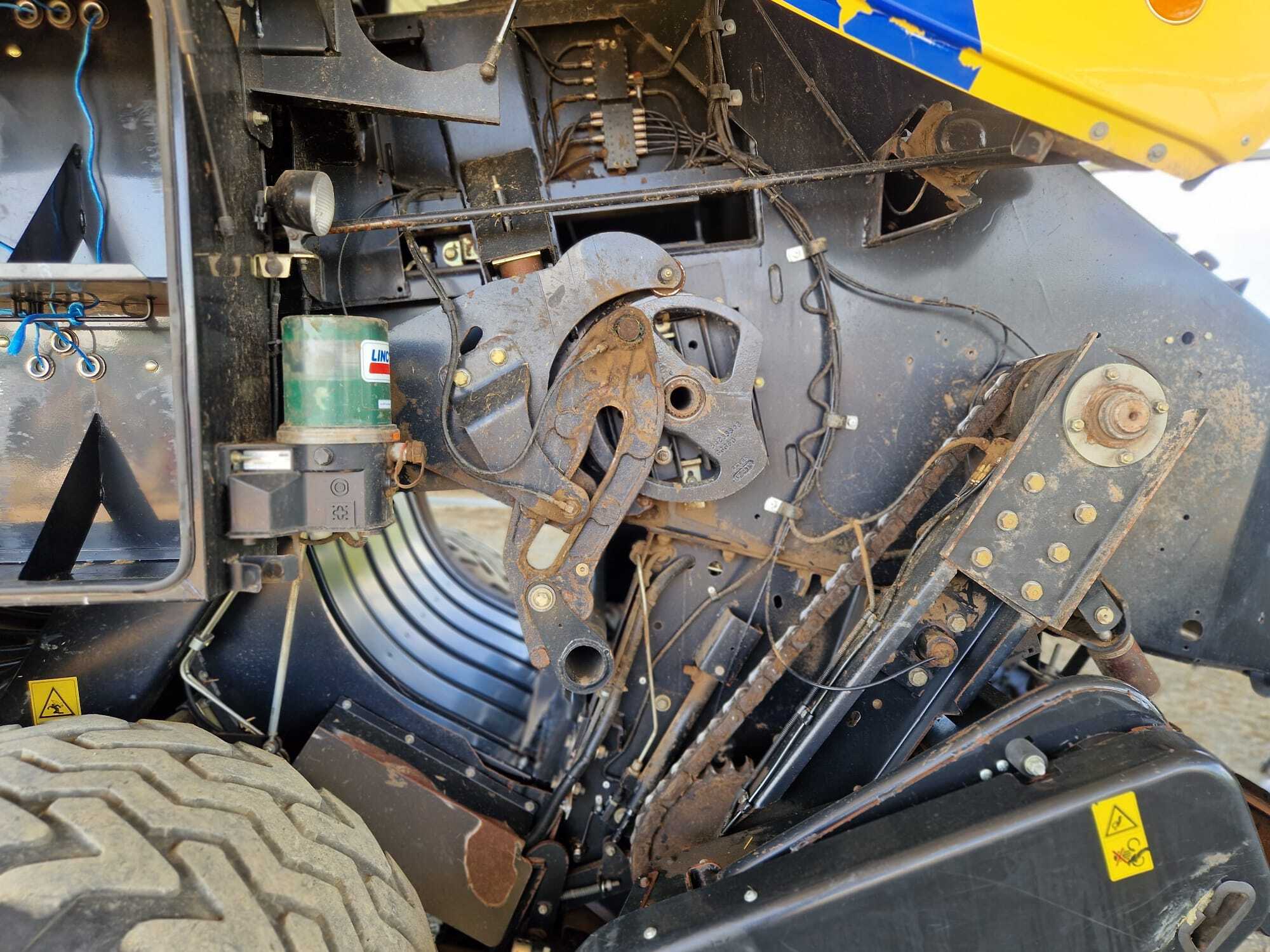 NEW HOLLAND 1290 CROP CUTTER
