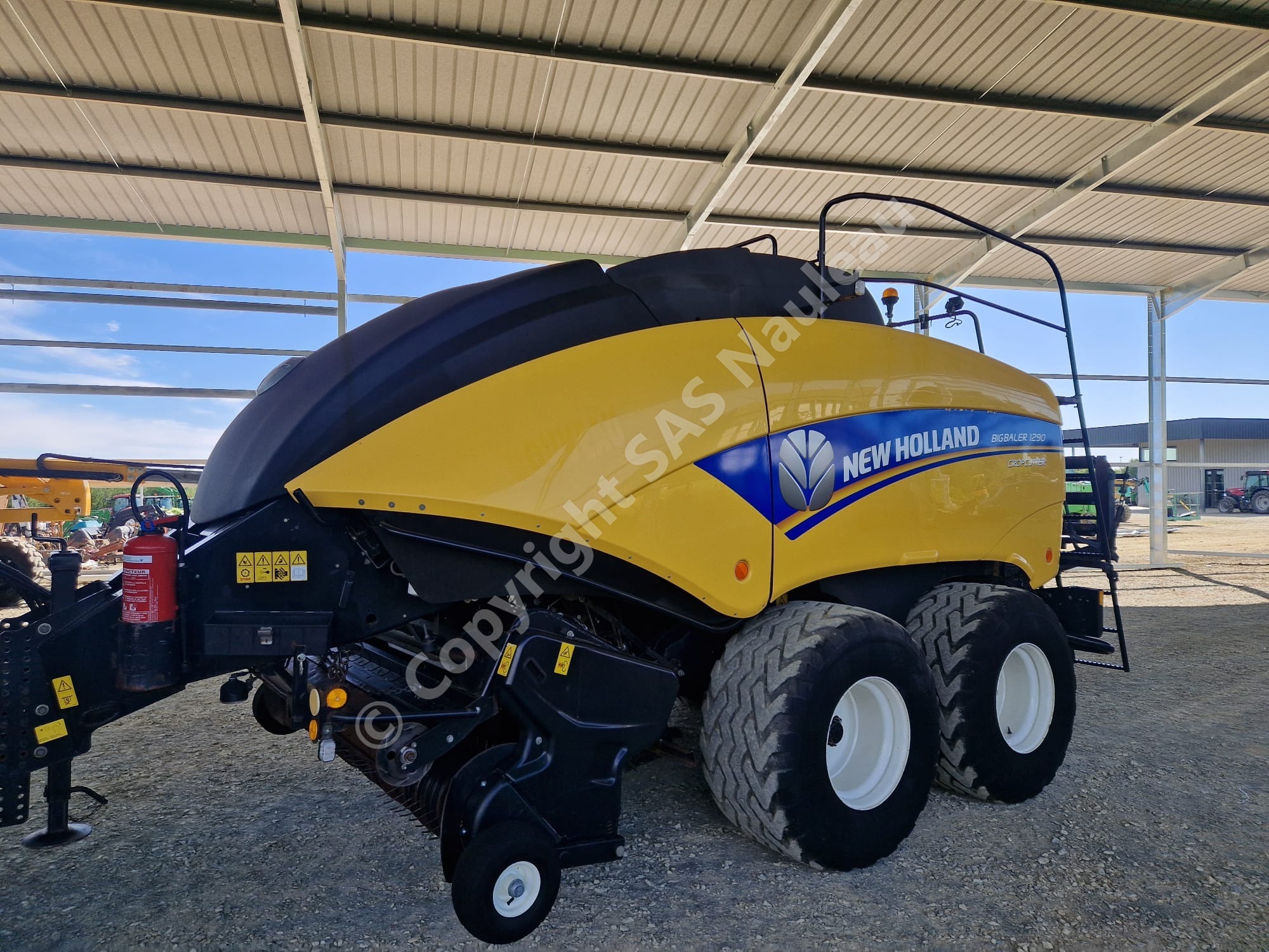 NEW HOLLAND BB1290 CROP CUTTER
