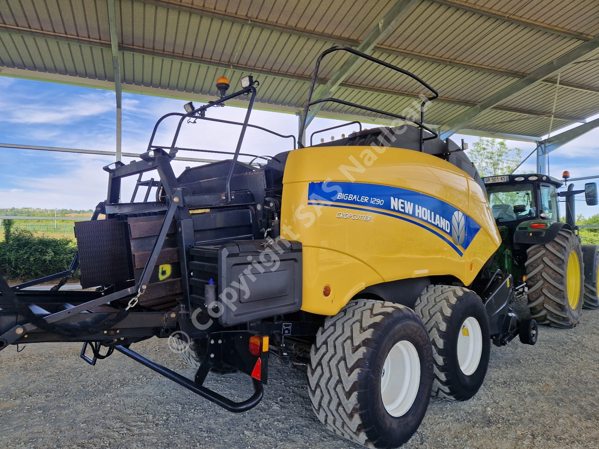 NEW HOLLAND BB1290 CROP CUTTER