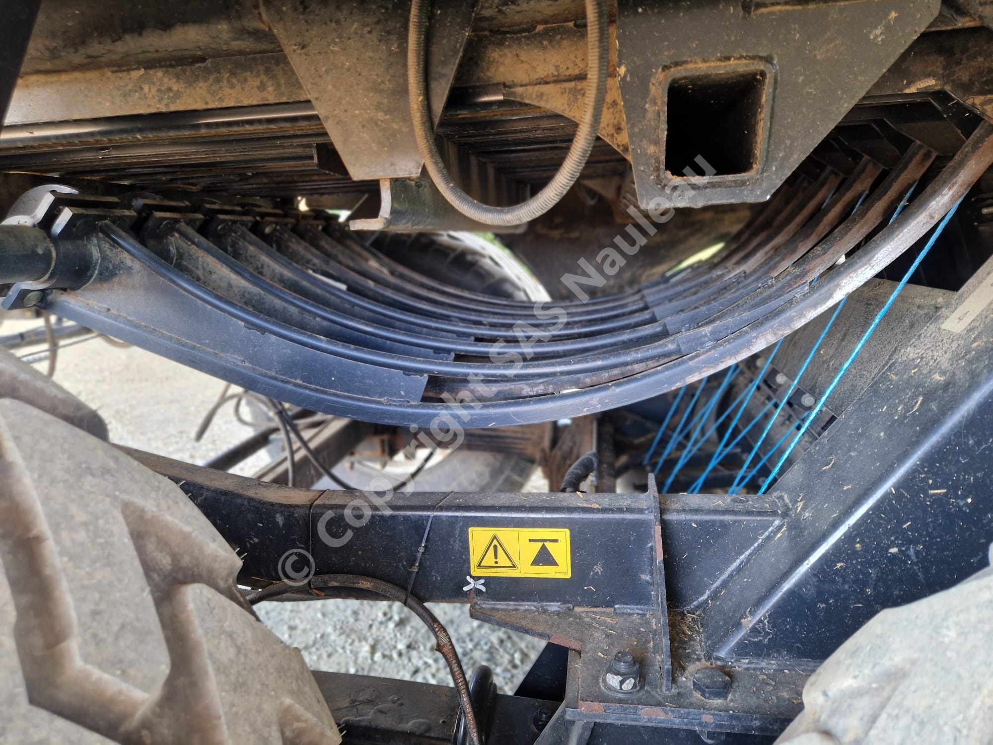 NEW HOLLAND BB1290 CROP CUTTER