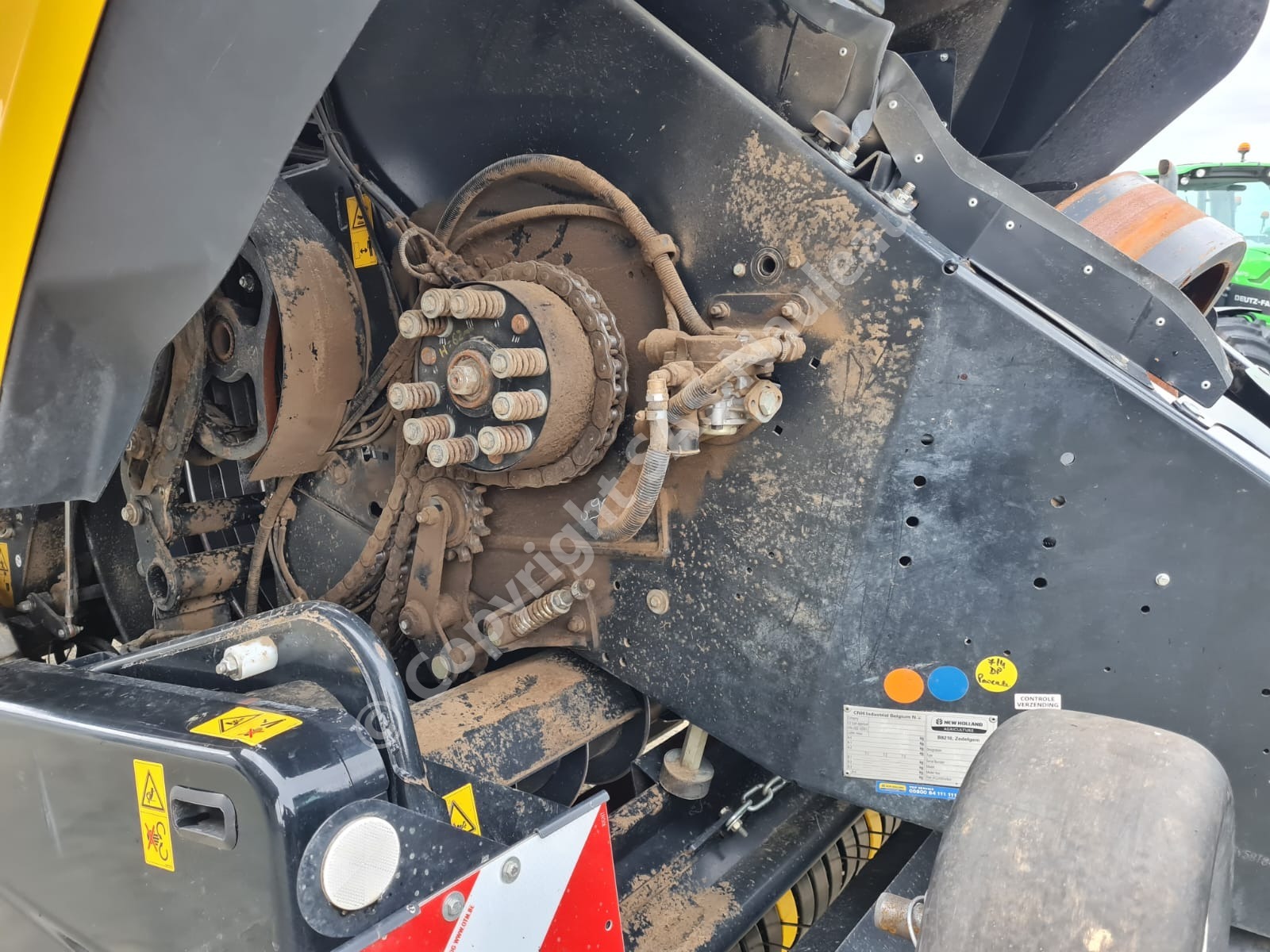NEW HOLLAND BB1290 PLUS