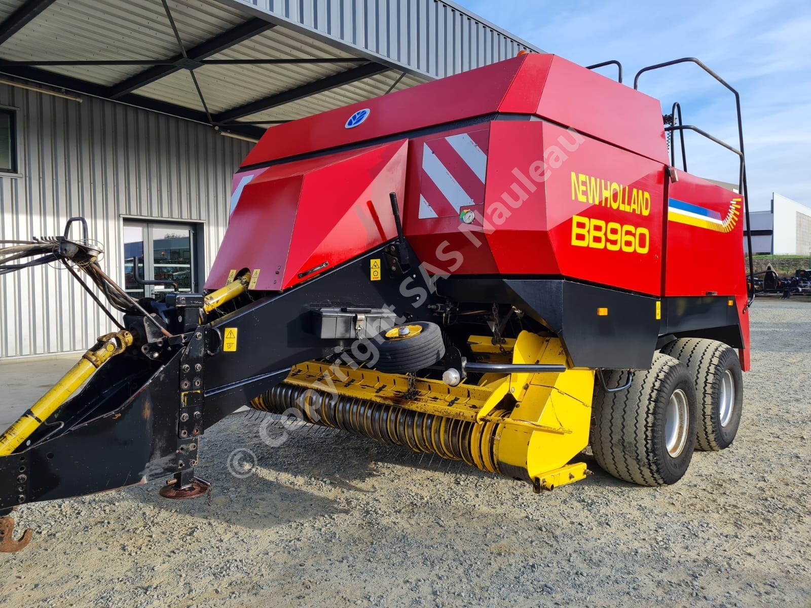 NEW HOLLAND BB 960 CROP CUTTER
