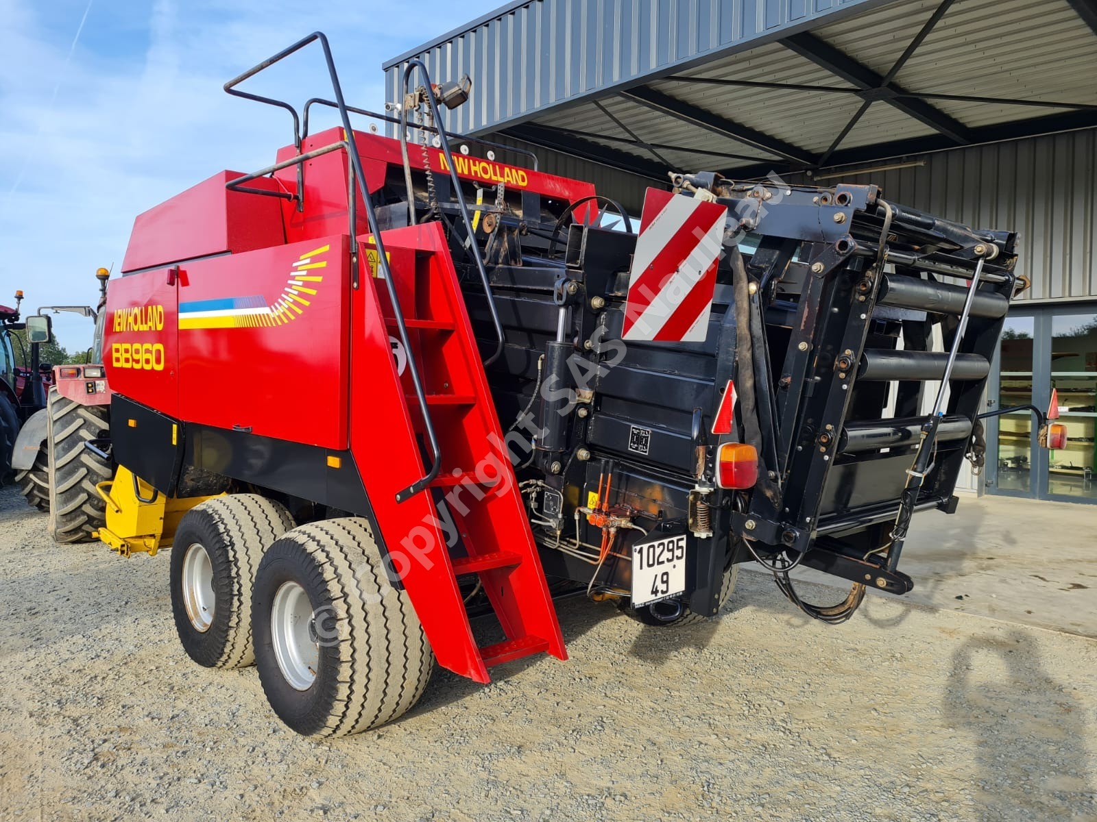 NEW HOLLAND BB 960 CROP CUTTER