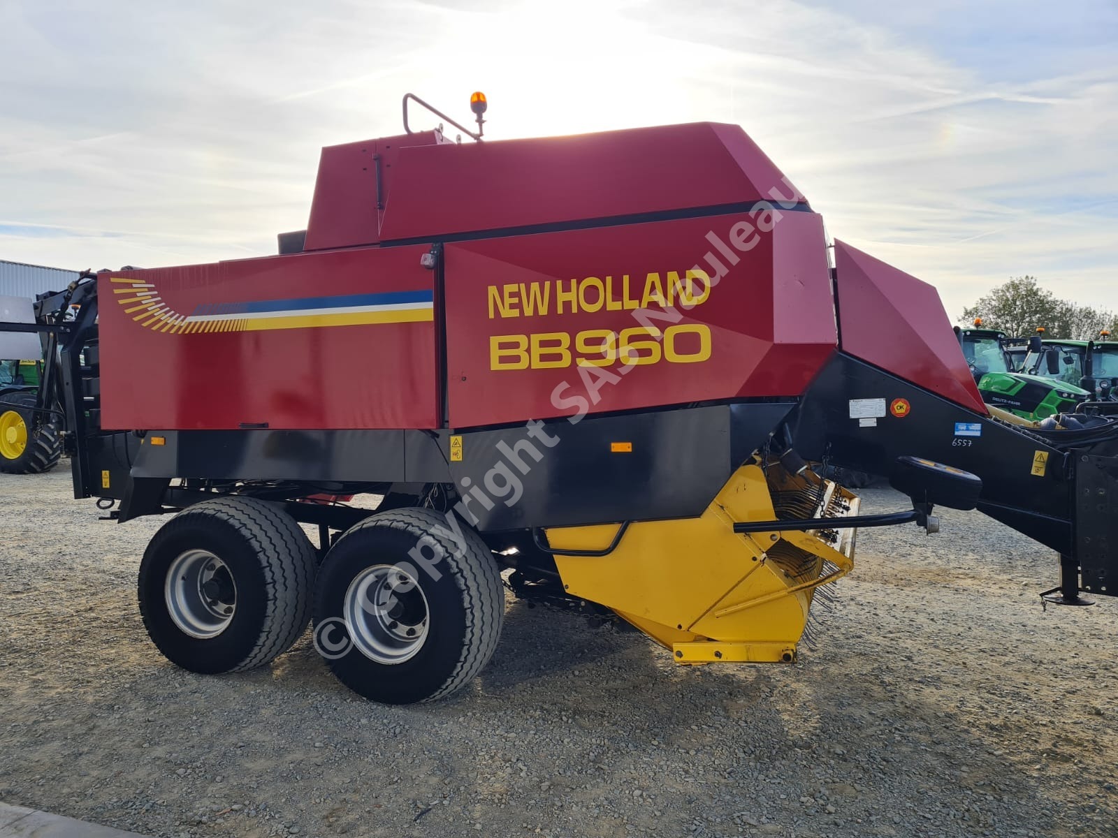 NEW HOLLAND BB 960 CROP CUTTER