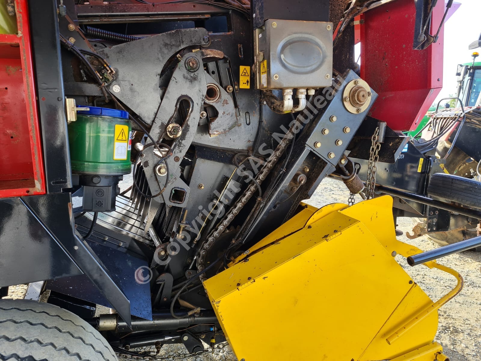 NEW HOLLAND BB 960 CROP CUTTER