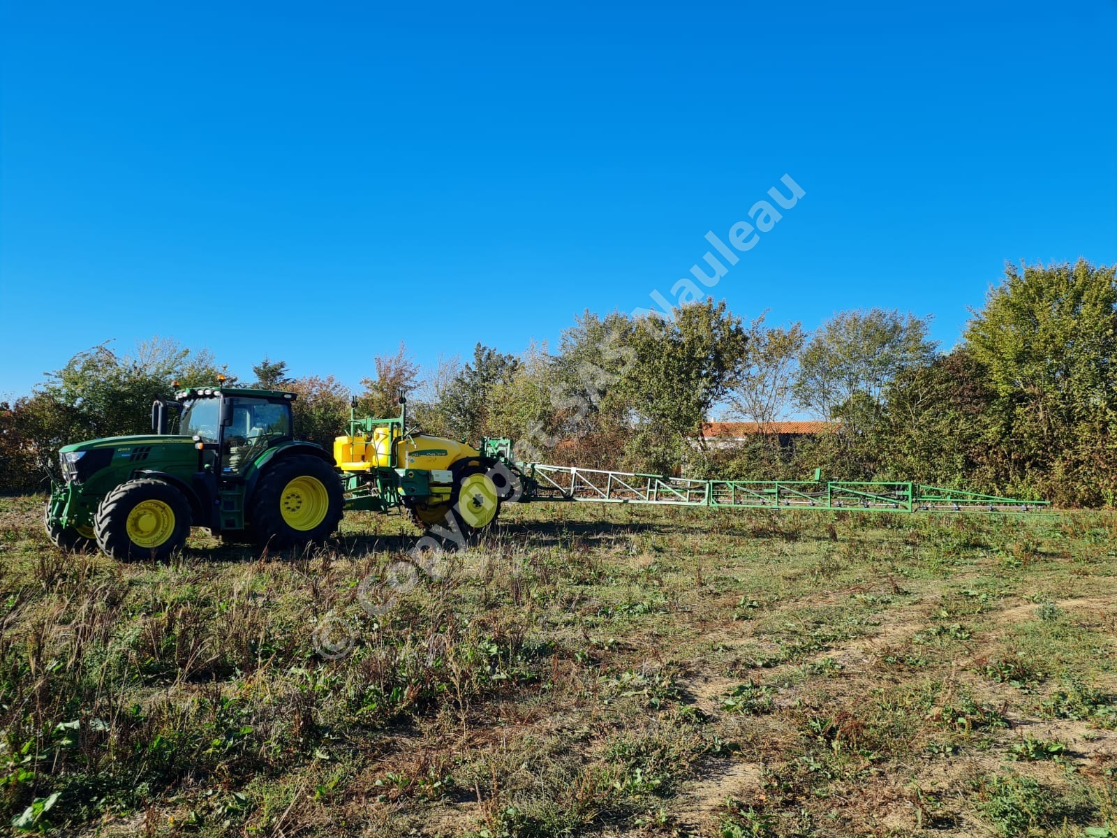 JOHN DEERE PULVERISATEUR TRAINE 732i