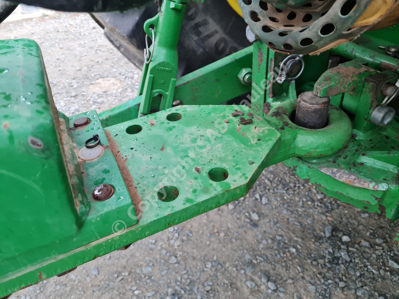JOHN DEERE PULVERISATEUR TRAINE 732i