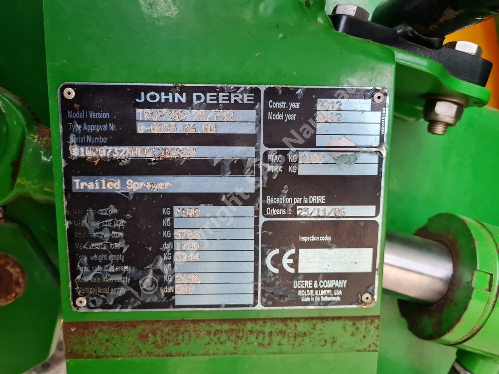 JOHN DEERE PULVERISATEUR TRAINE 732i