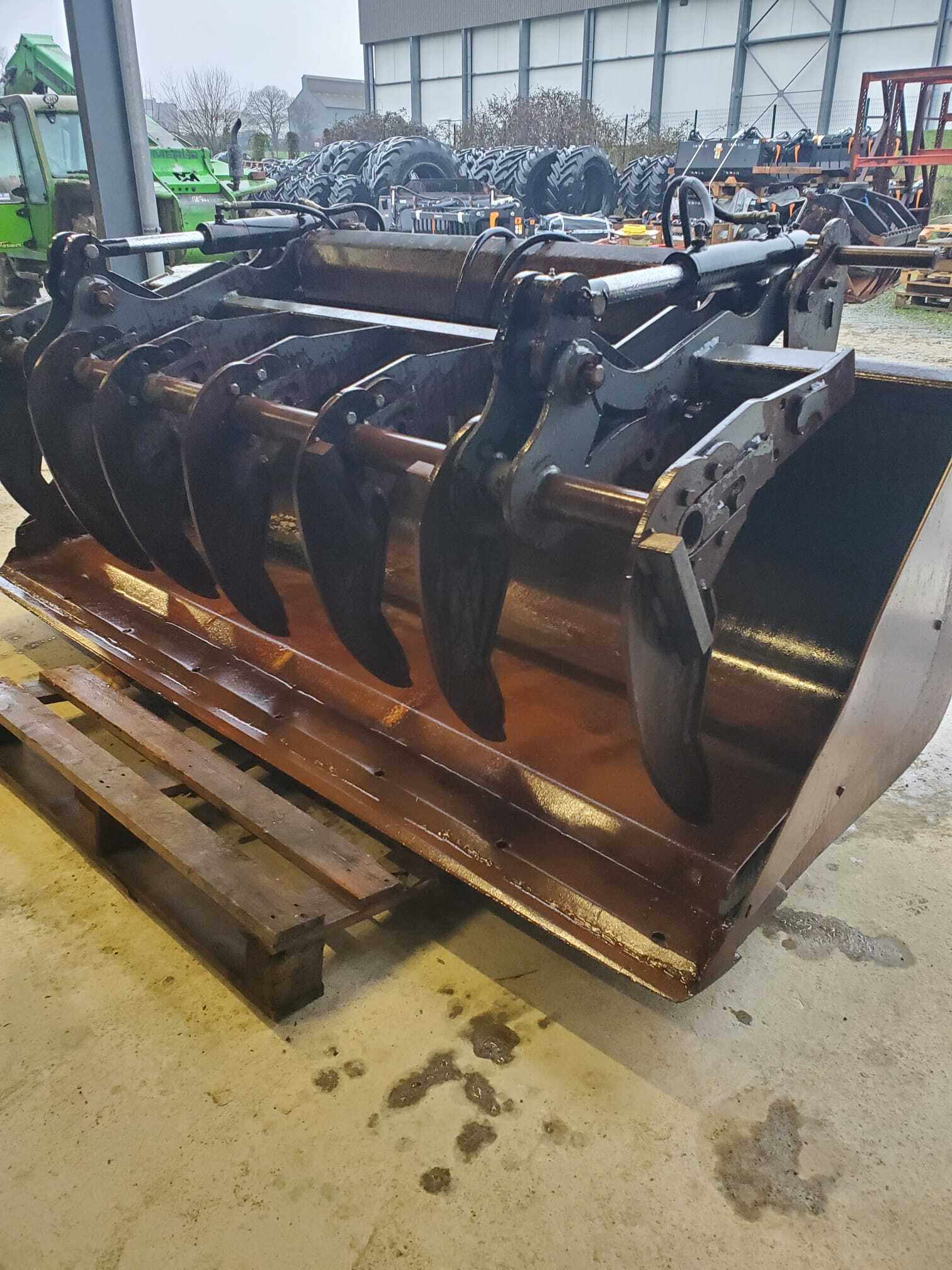 GODET GRIFFE LAMY 245 CM ATTELAGE QFIT JCB