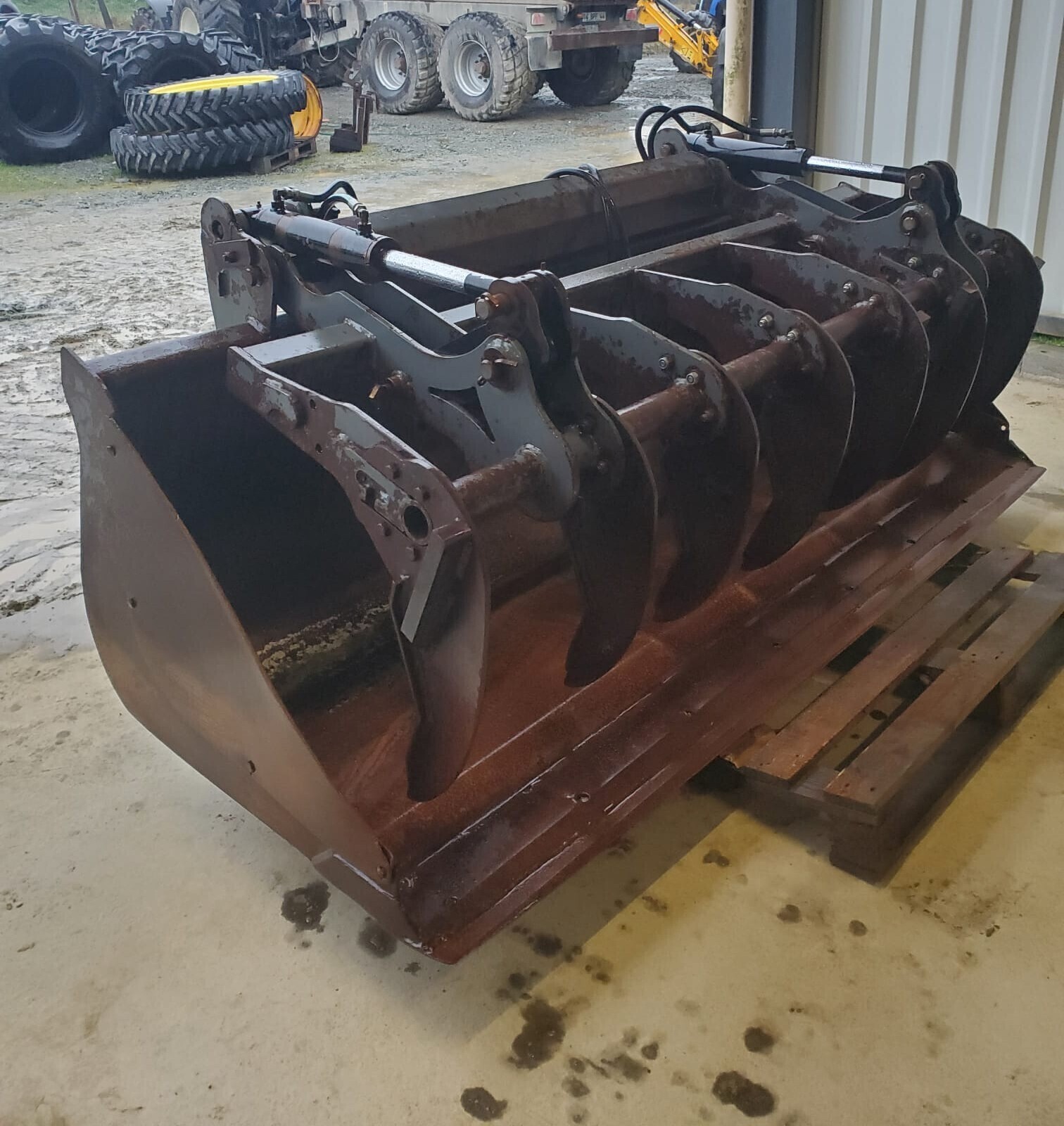 GODET GRIFFE LAMY 245 CM ATTELAGE QFIT JCB