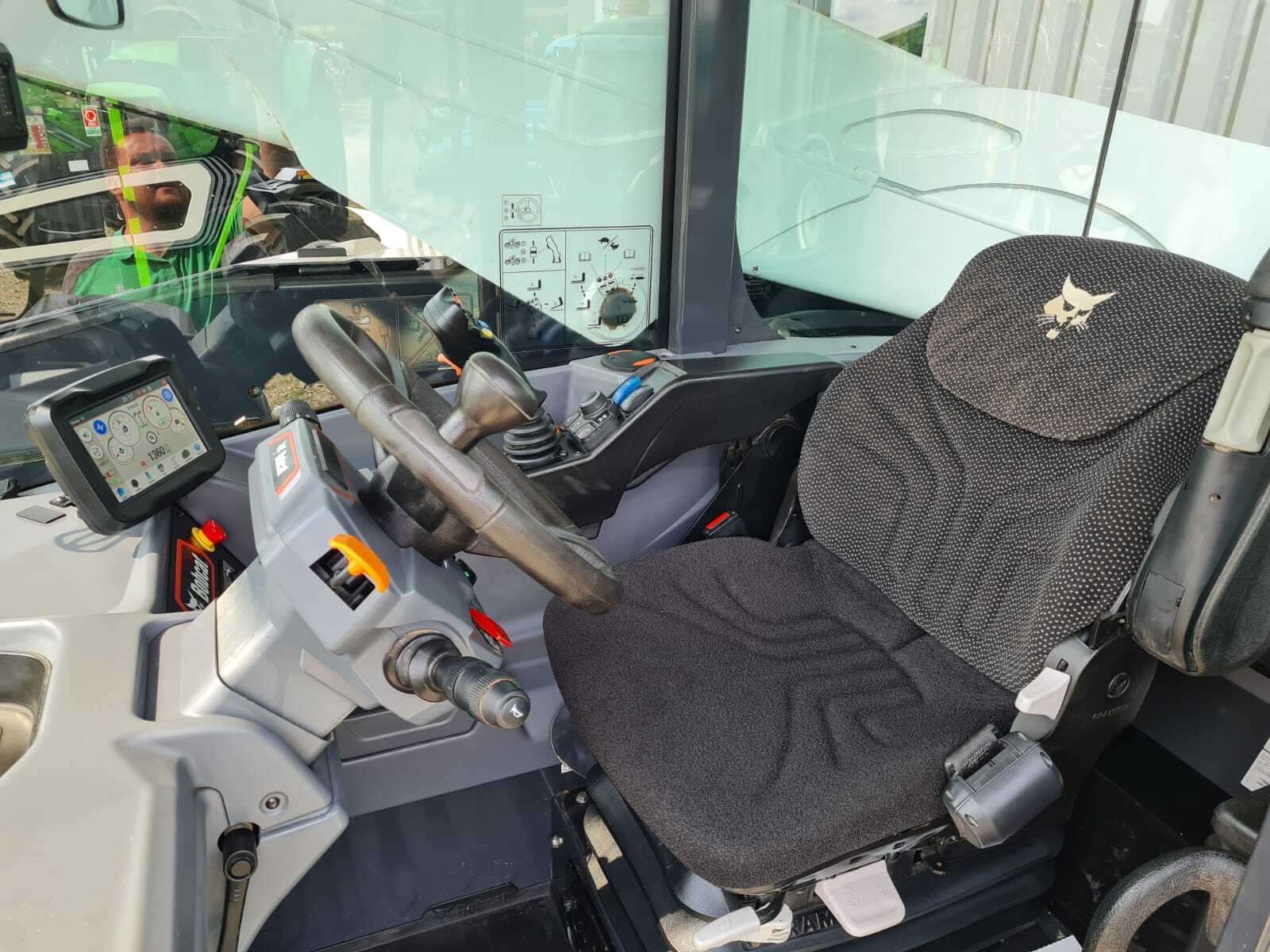 BOBCAT TL38.70HF AGRI