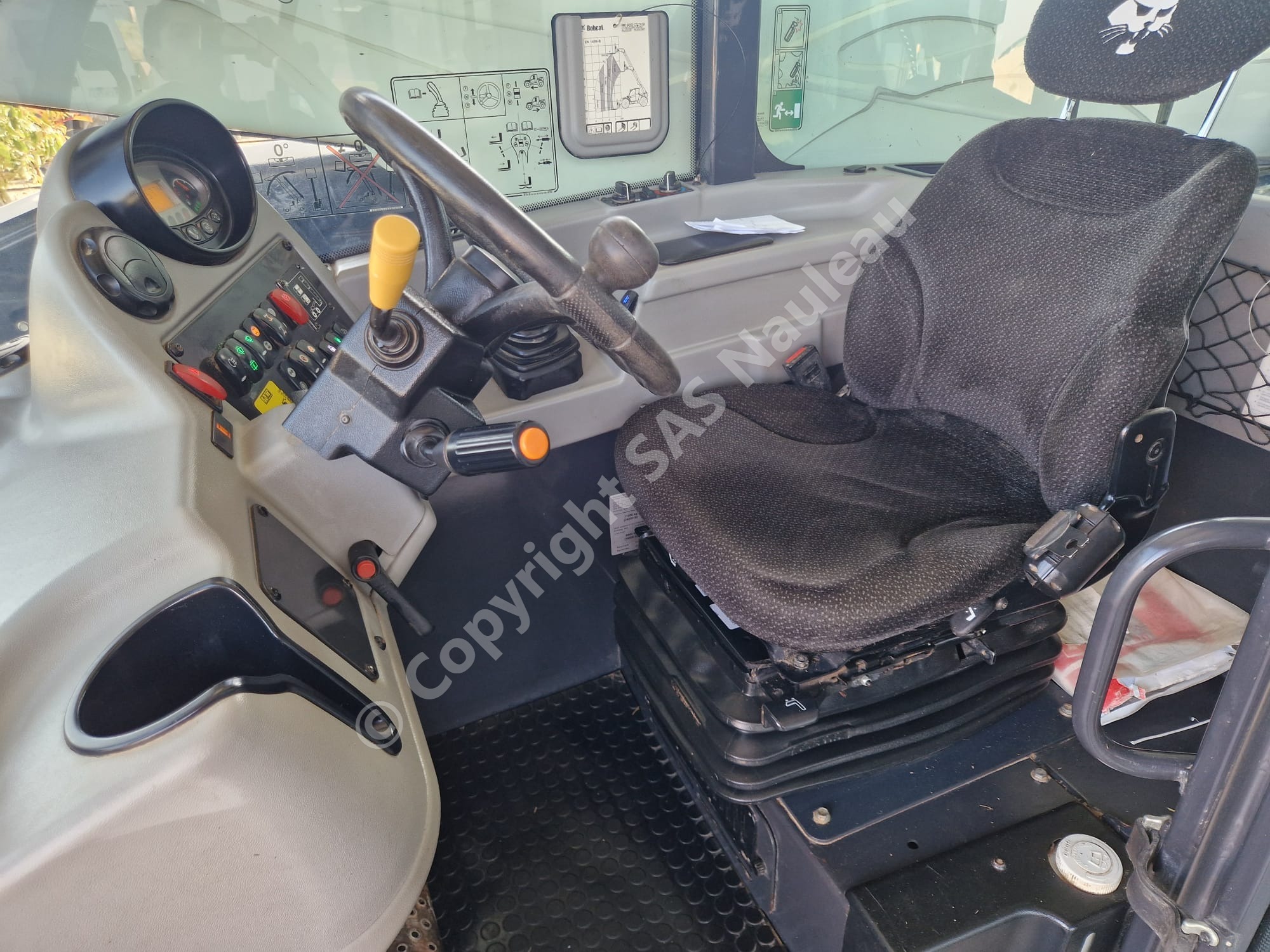BOBCAT TL38.70HF AGRI