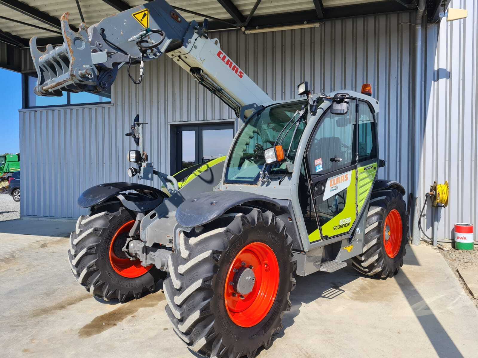 CLAAS SCORPION 6035