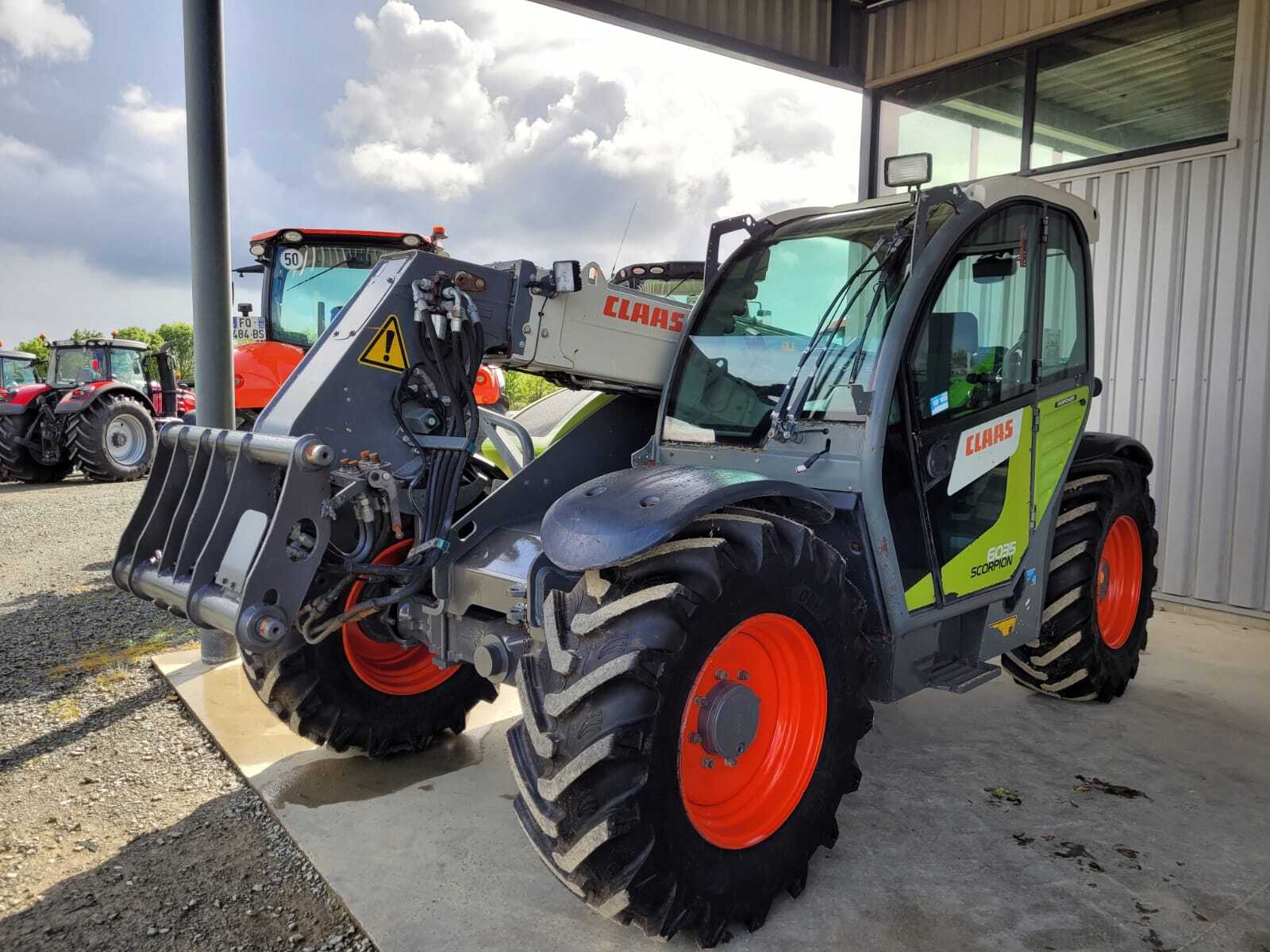 CLAAS SCORPION 6035