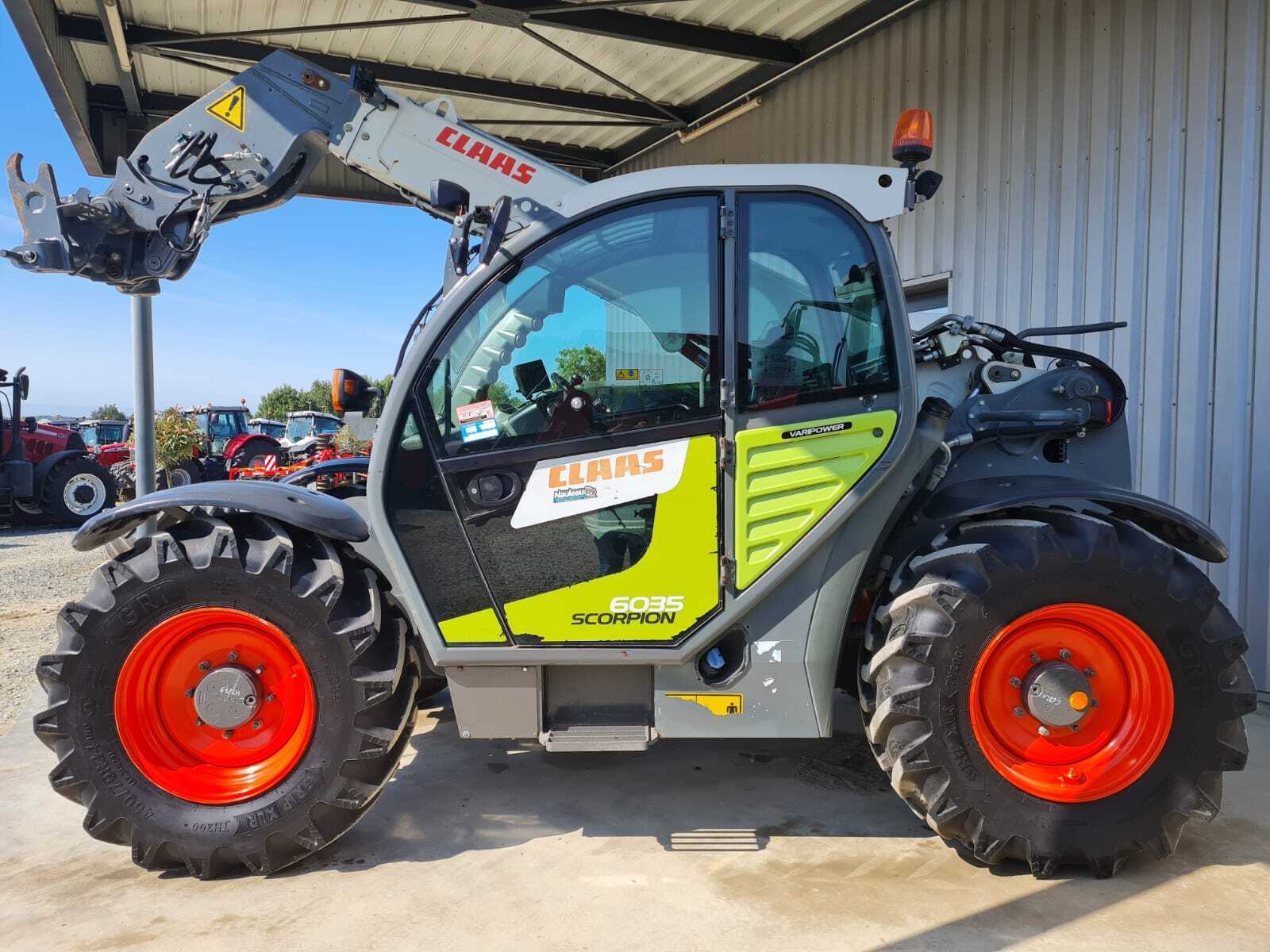 CLAAS SCORPION 6035
