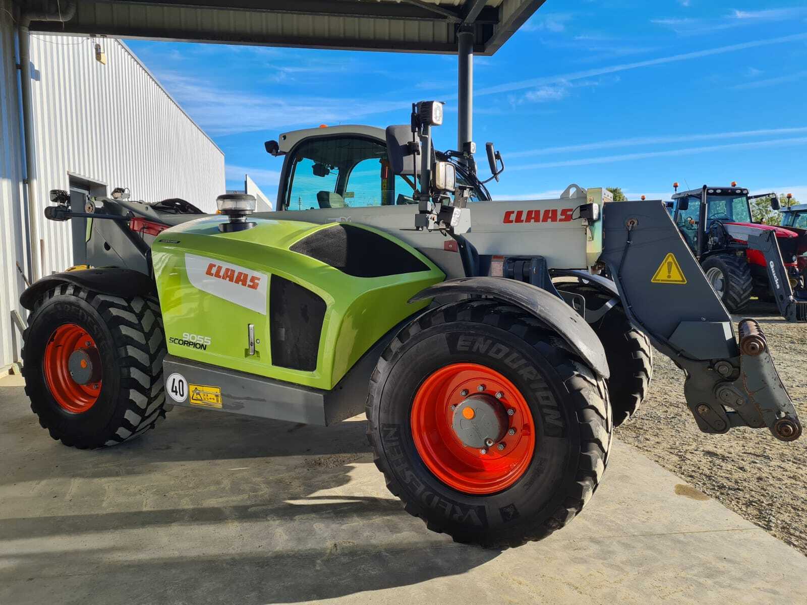 CLAAS SCORPION 9055