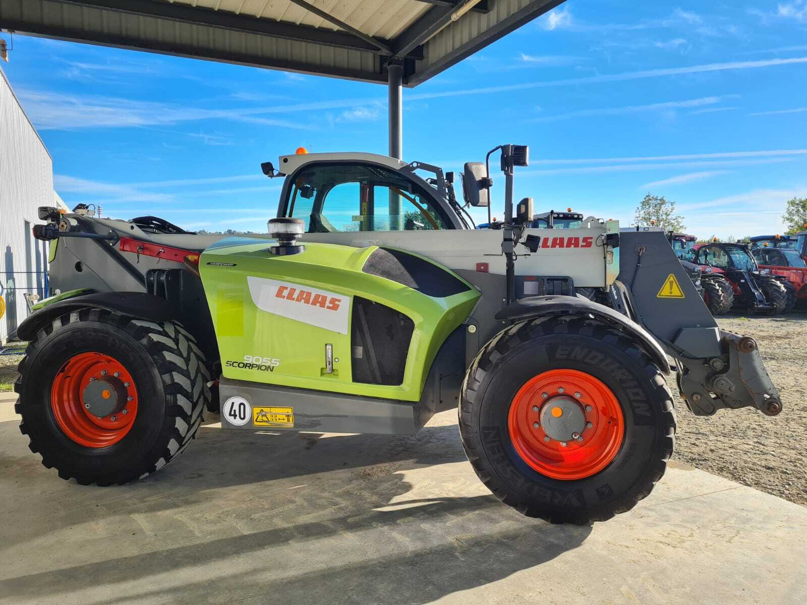 CLAAS SCORPION 9055