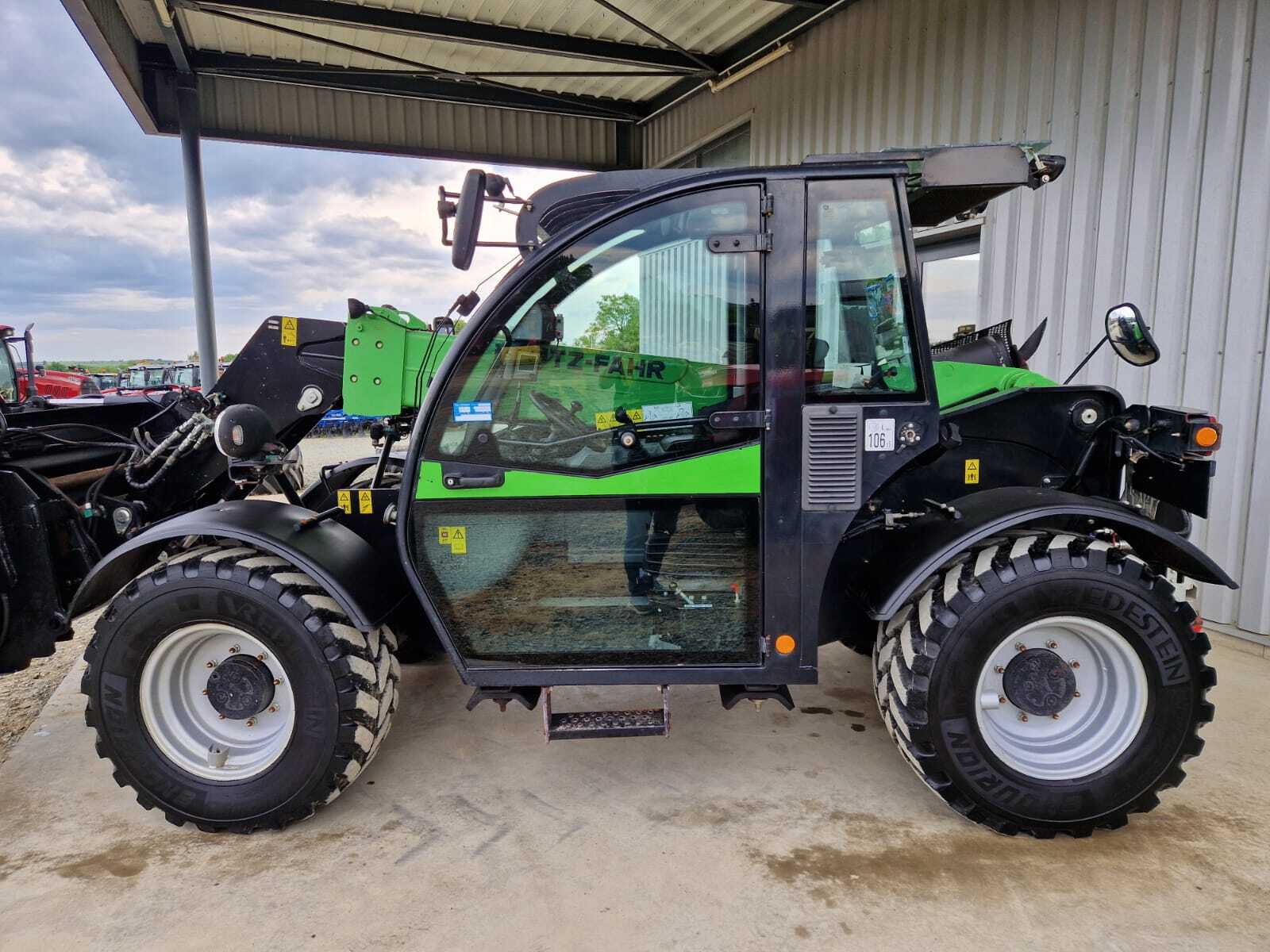 DEUTZ AGROVECTOR 29.6