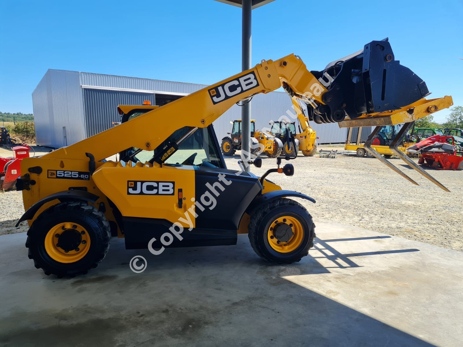 JCB 525-60