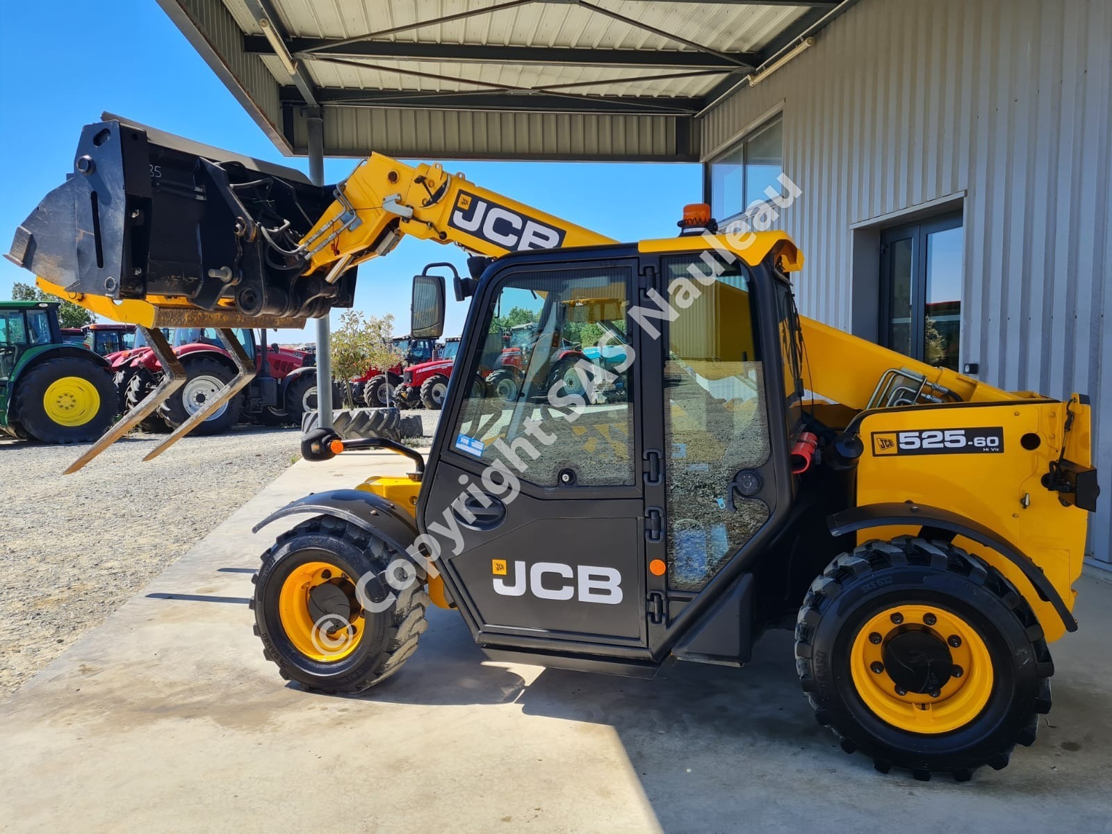 JCB 525-60