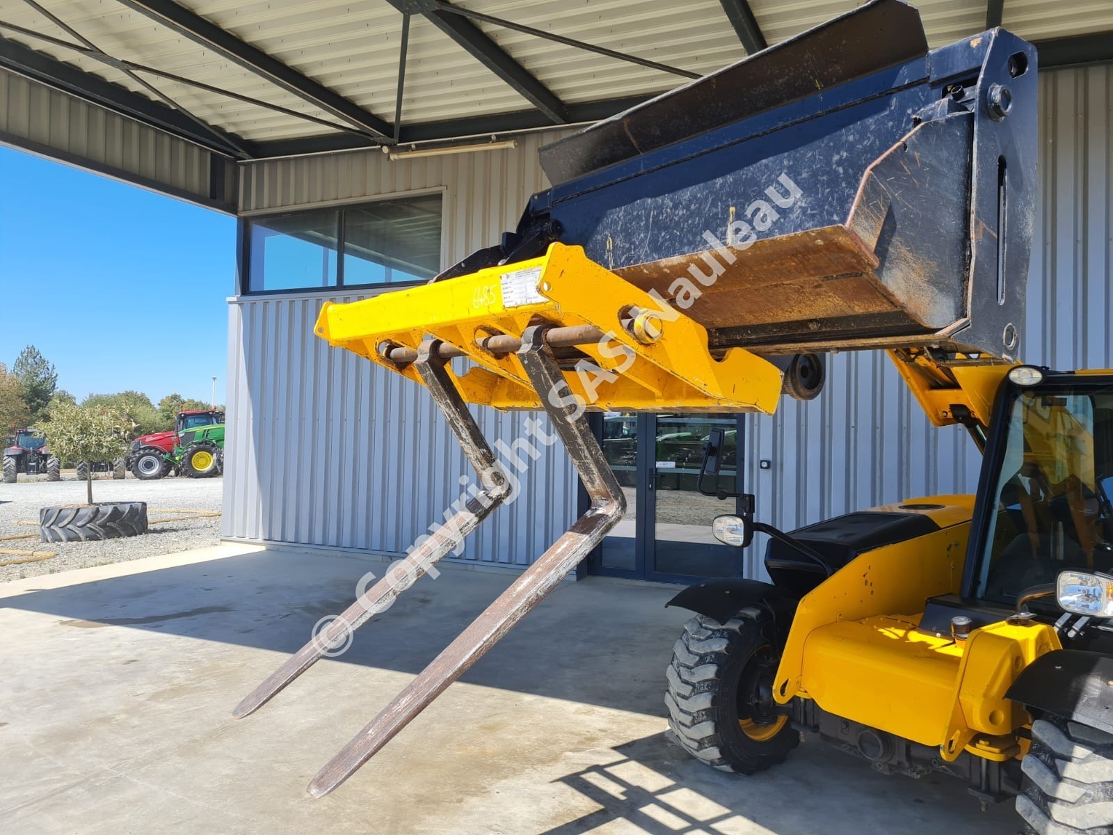 JCB 525-60