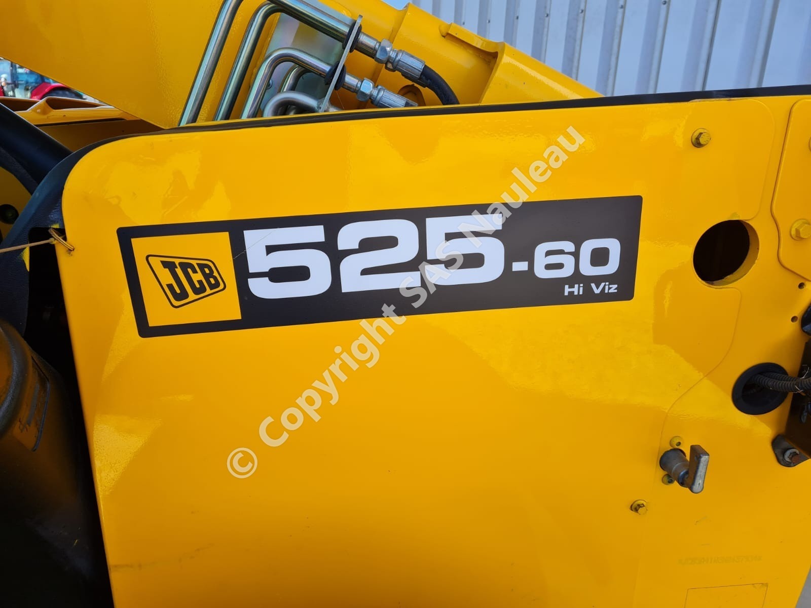 JCB 525-60