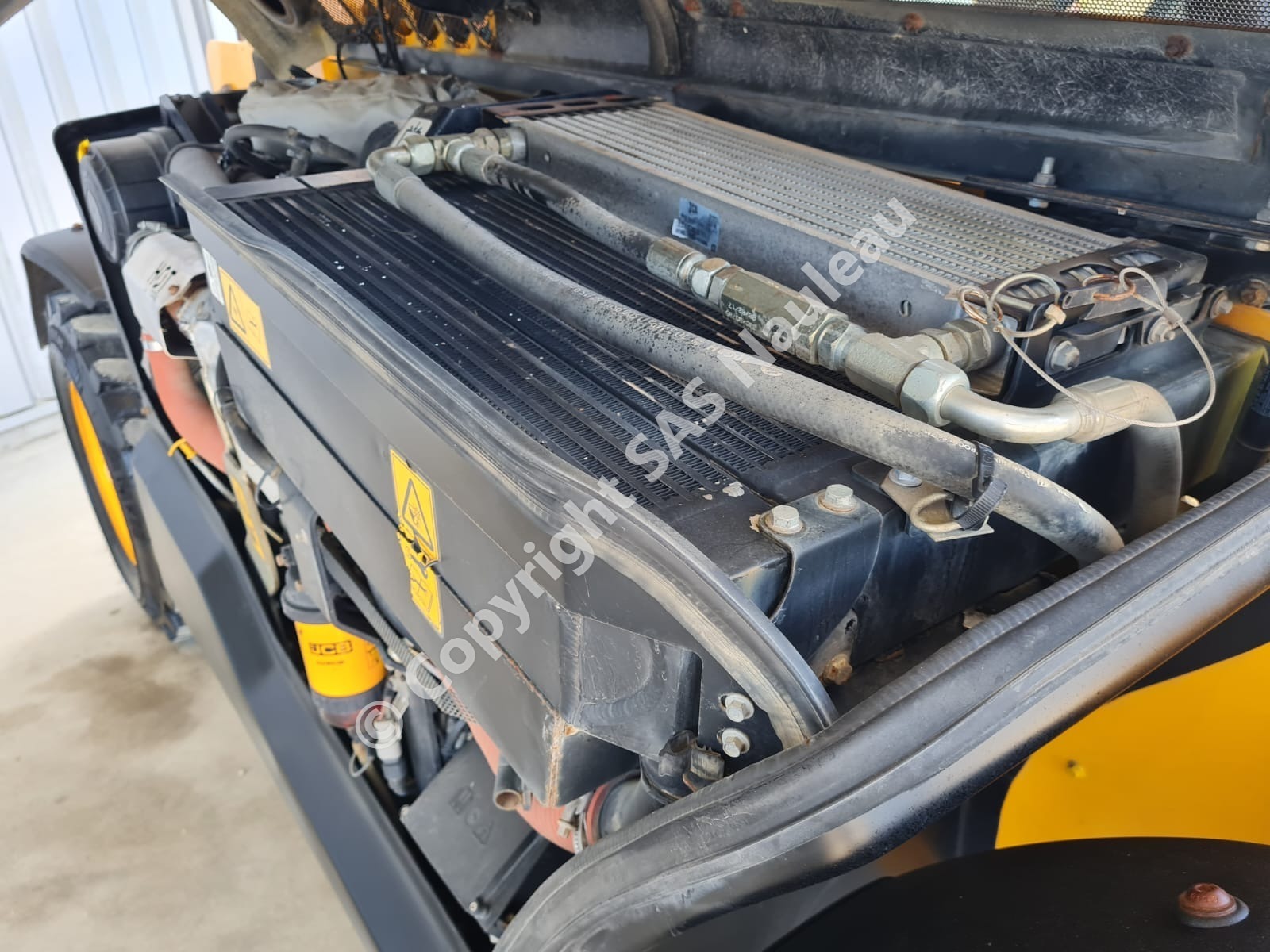 JCB 525-60