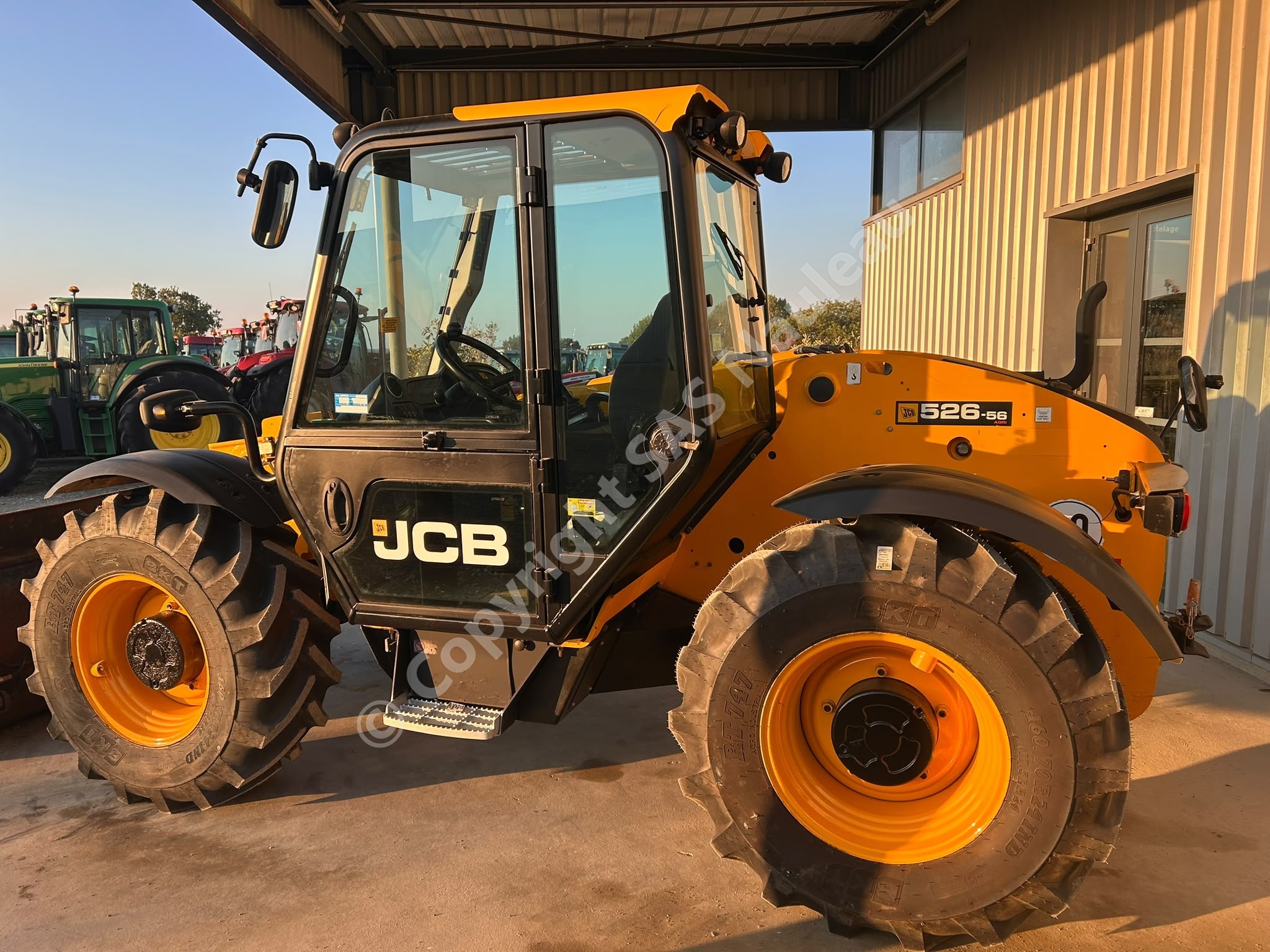 JCB 625.56