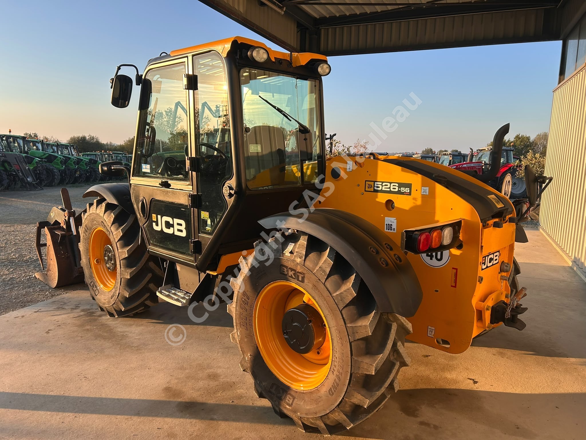 JCB 625.56