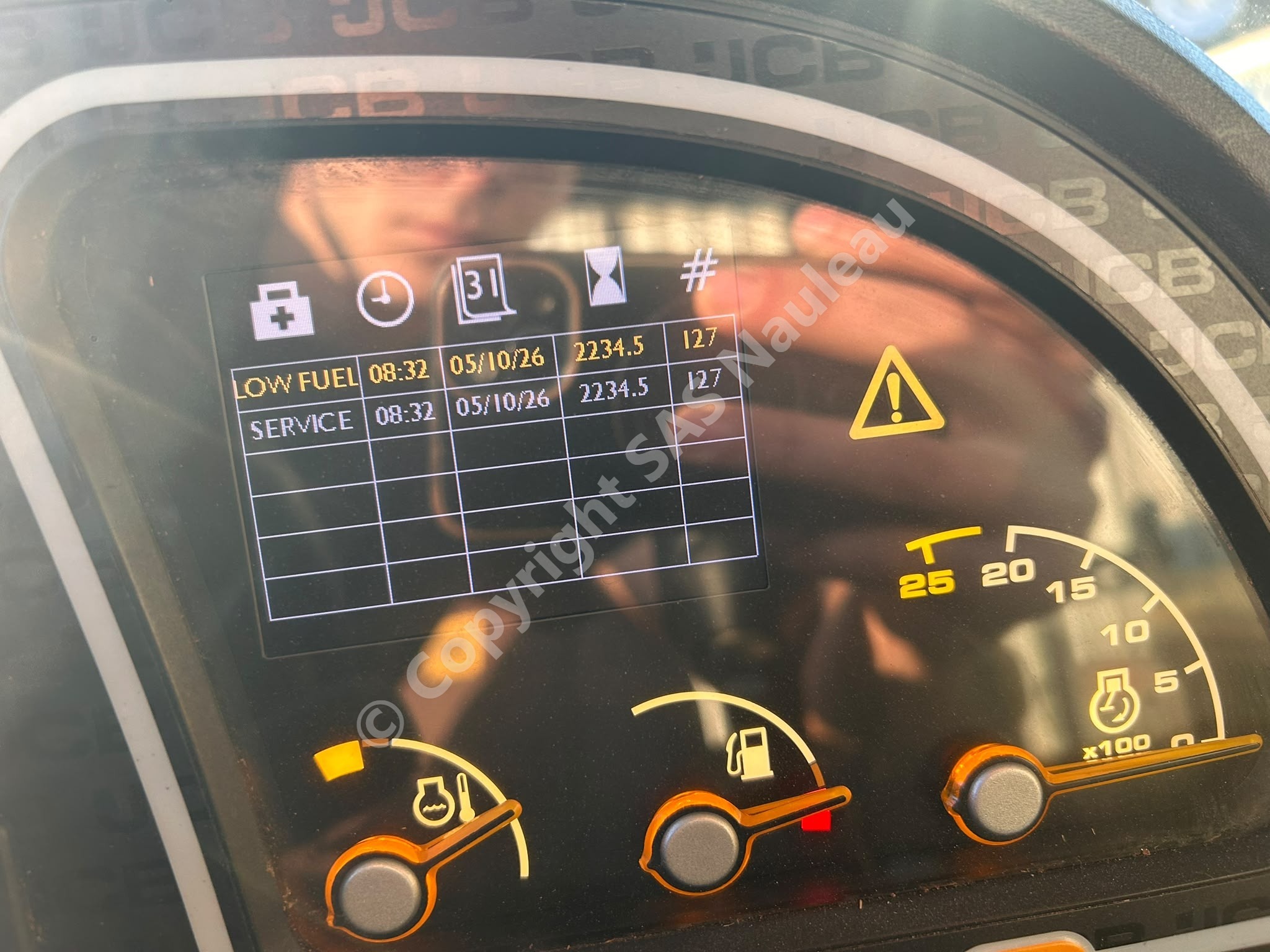 JCB 625.56