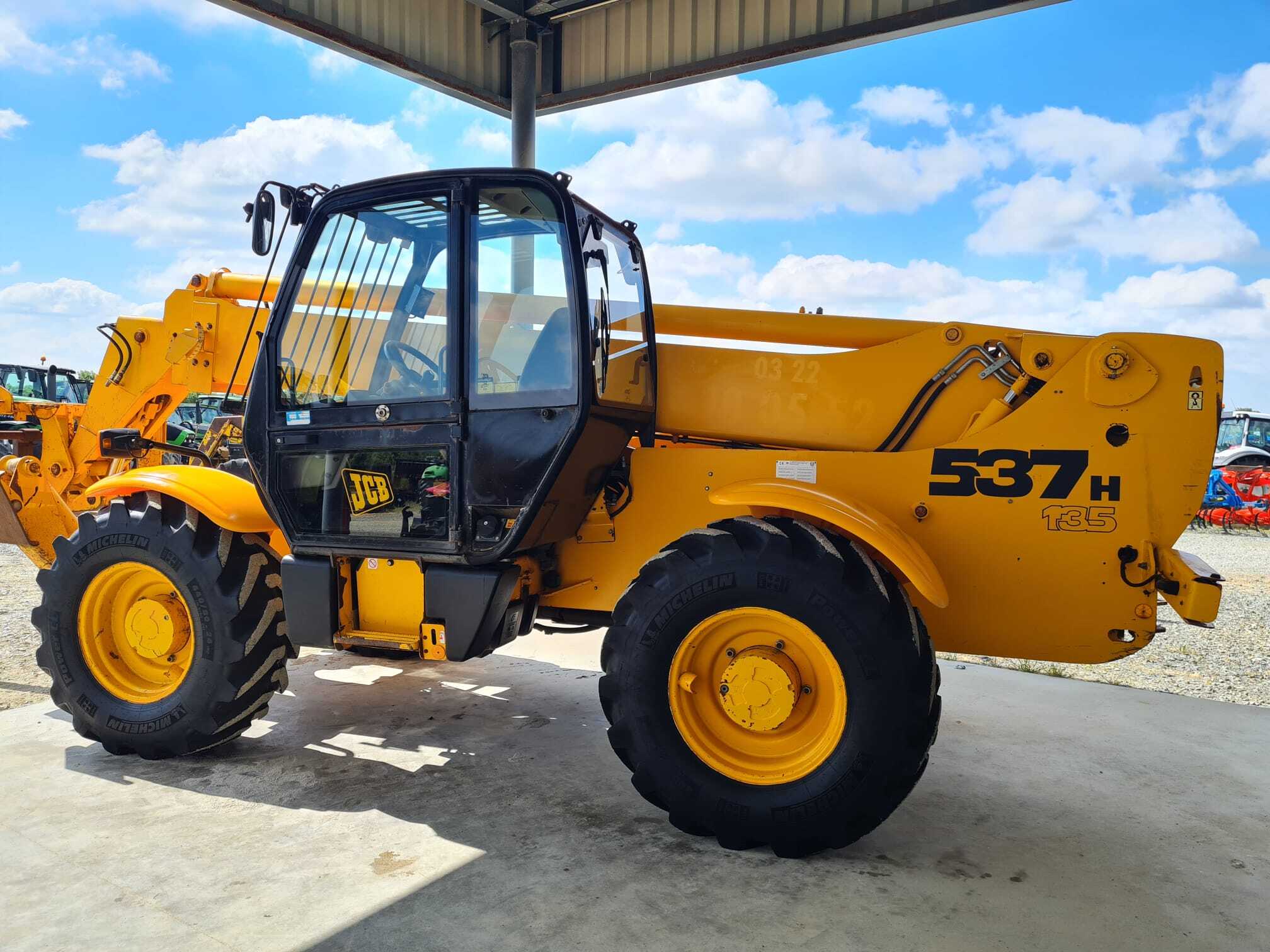 JCB 537.135