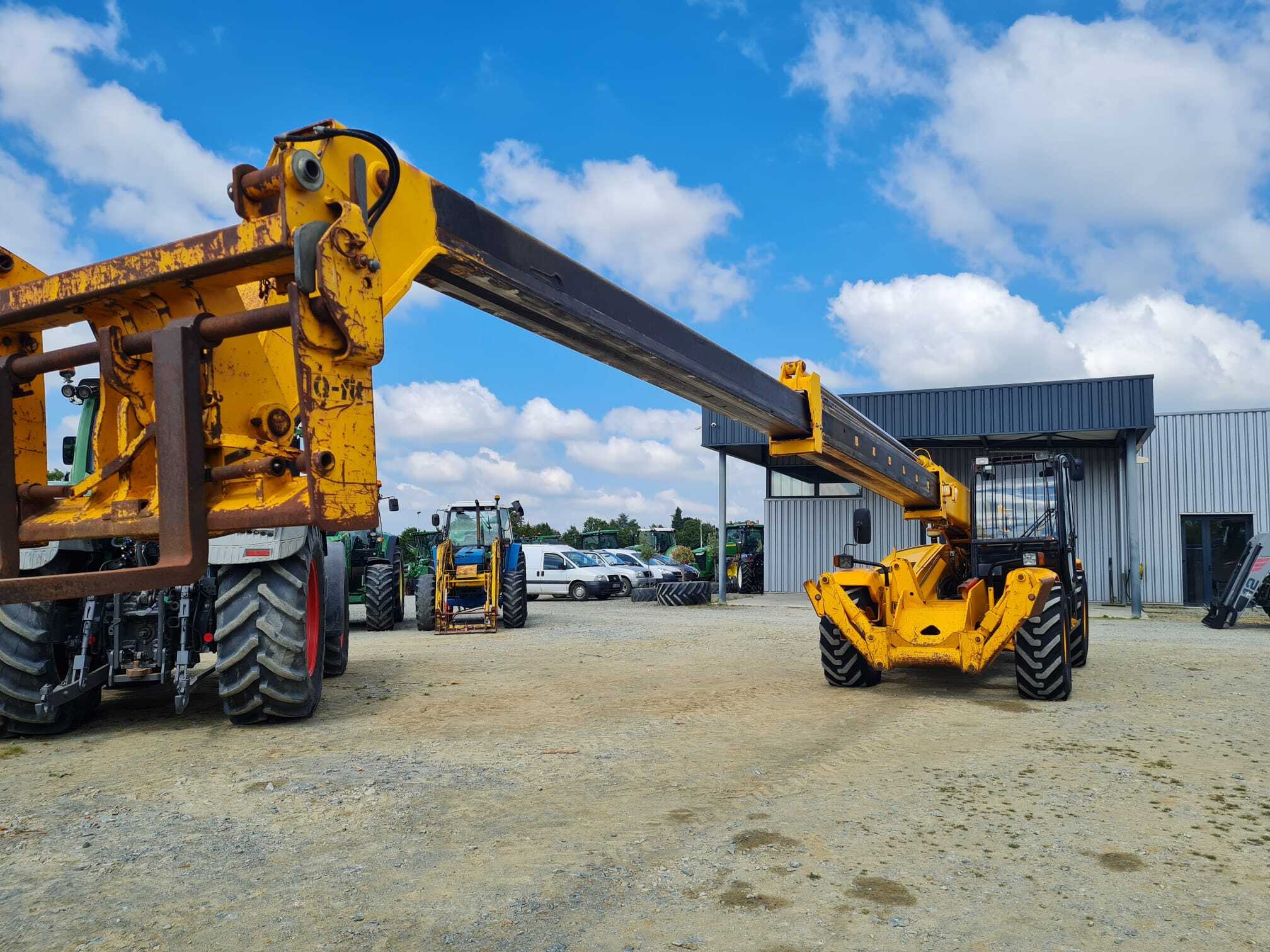 JCB 537.135