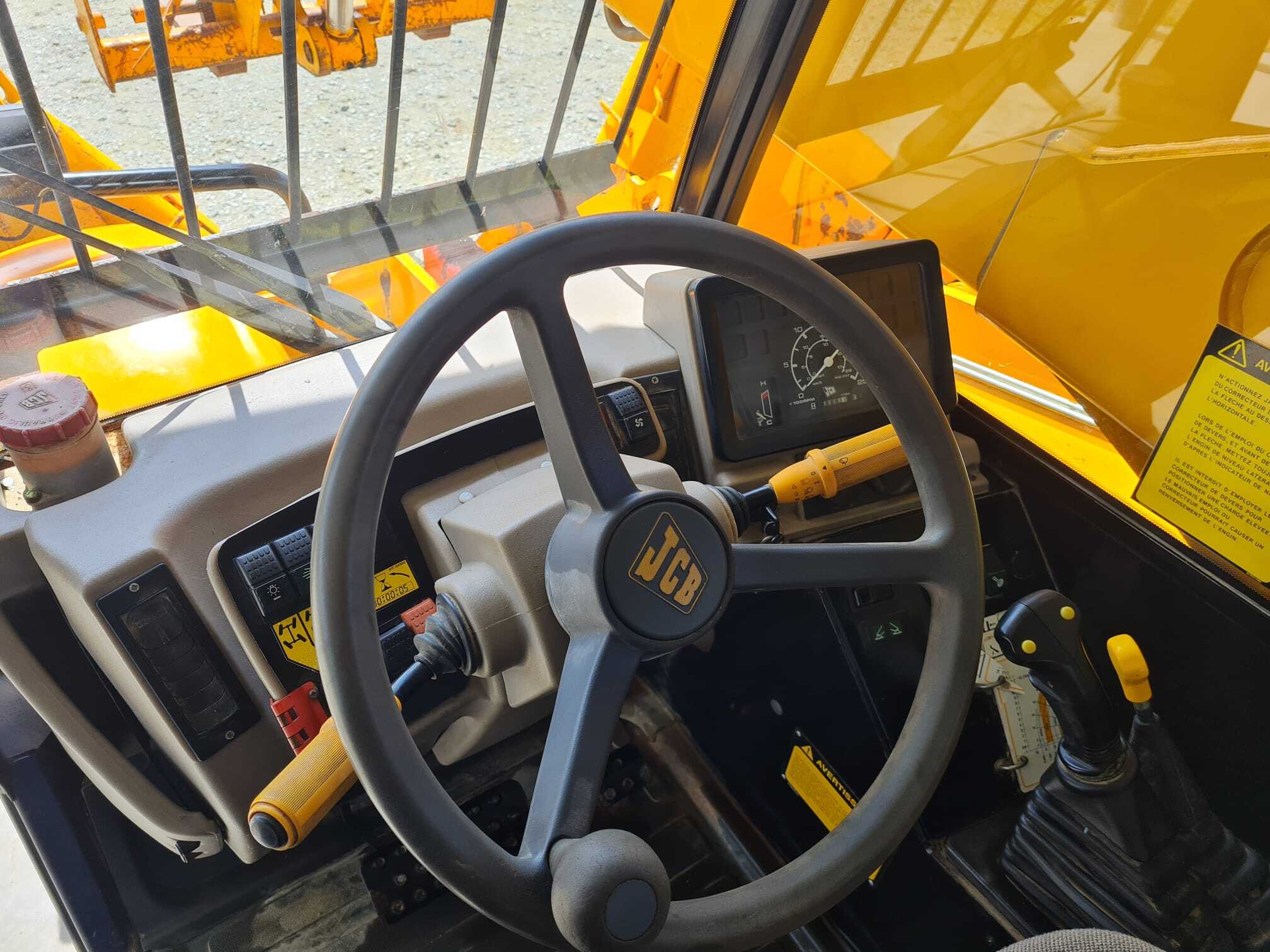 JCB 537.135