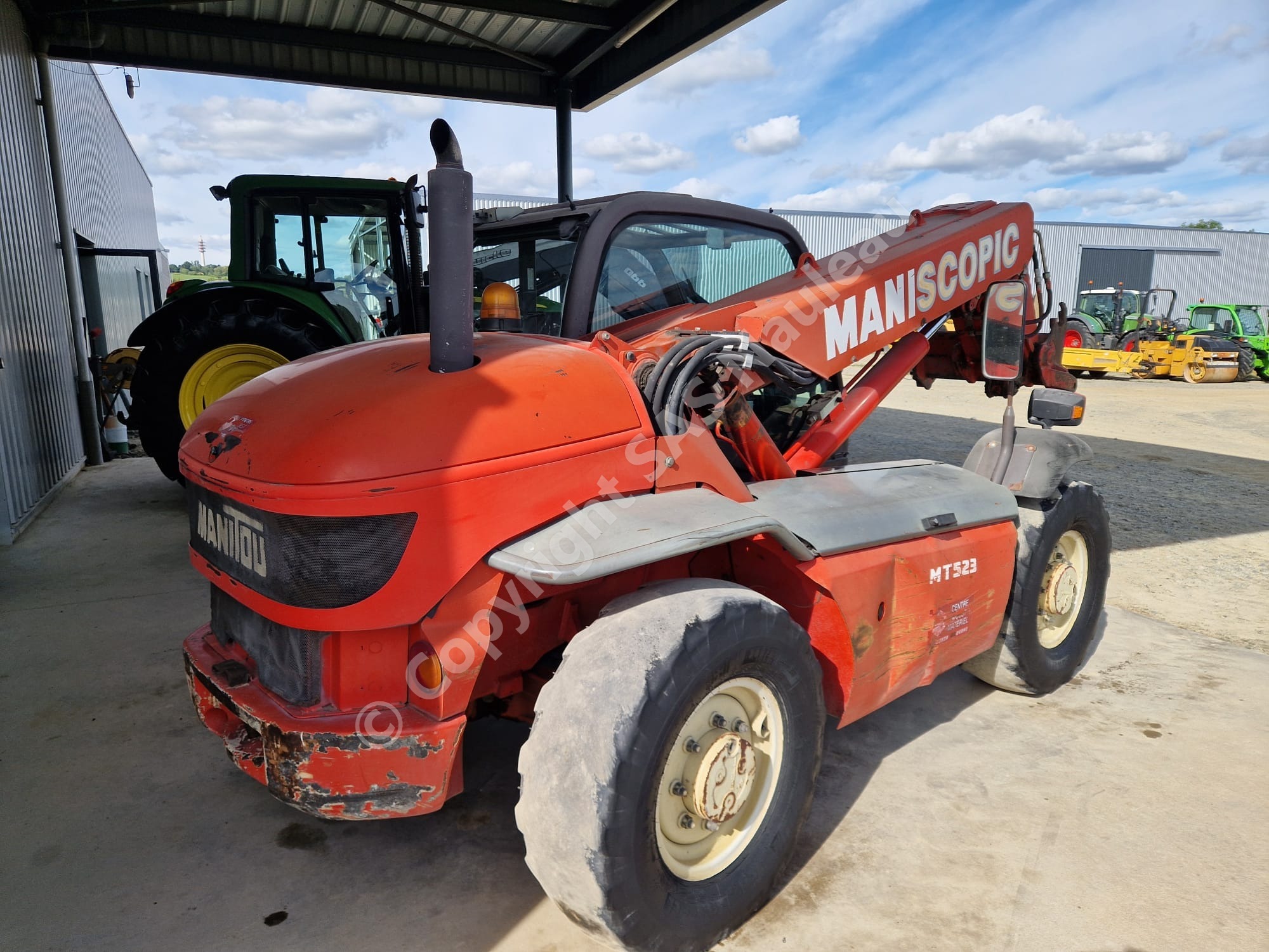 MANITOU MT 523